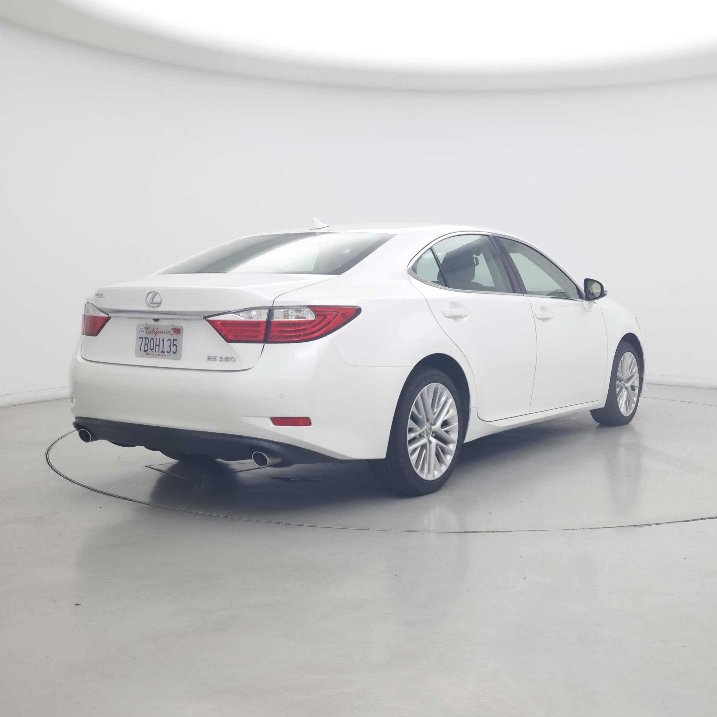 Thumbnail: 2013 Lexus ES - 8