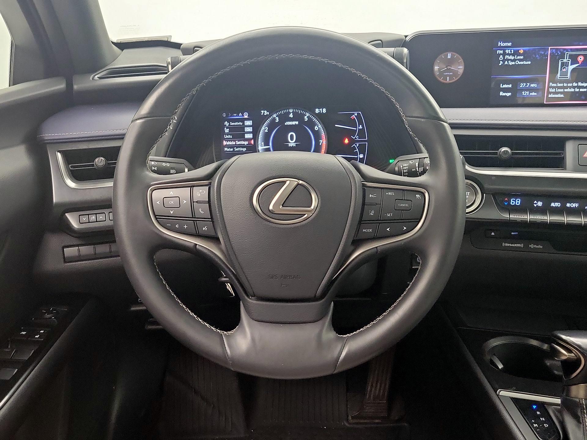 Thumbnail: 2019 Lexus UX - 10