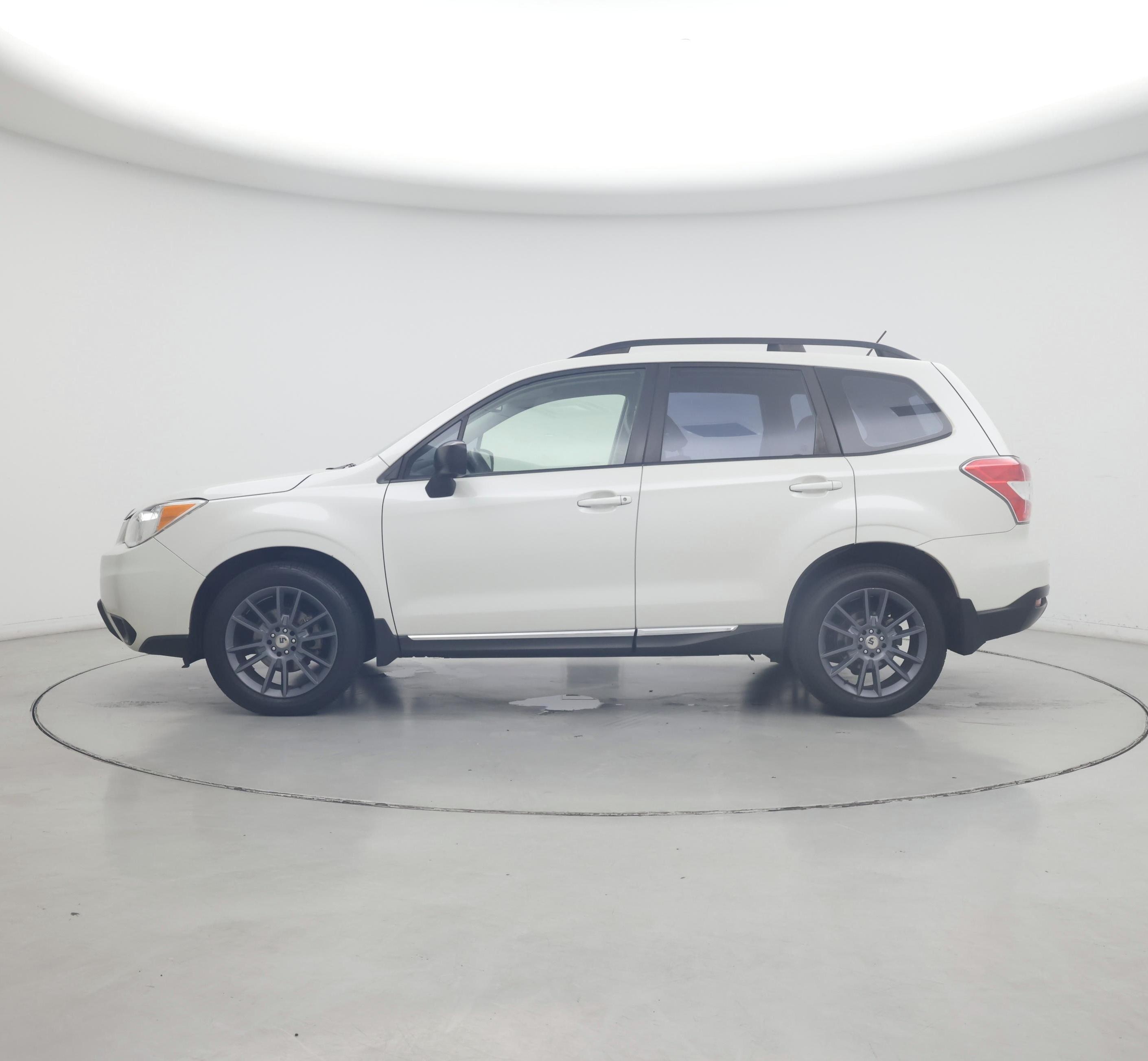 Thumbnail: 2015 Subaru Forester - 3