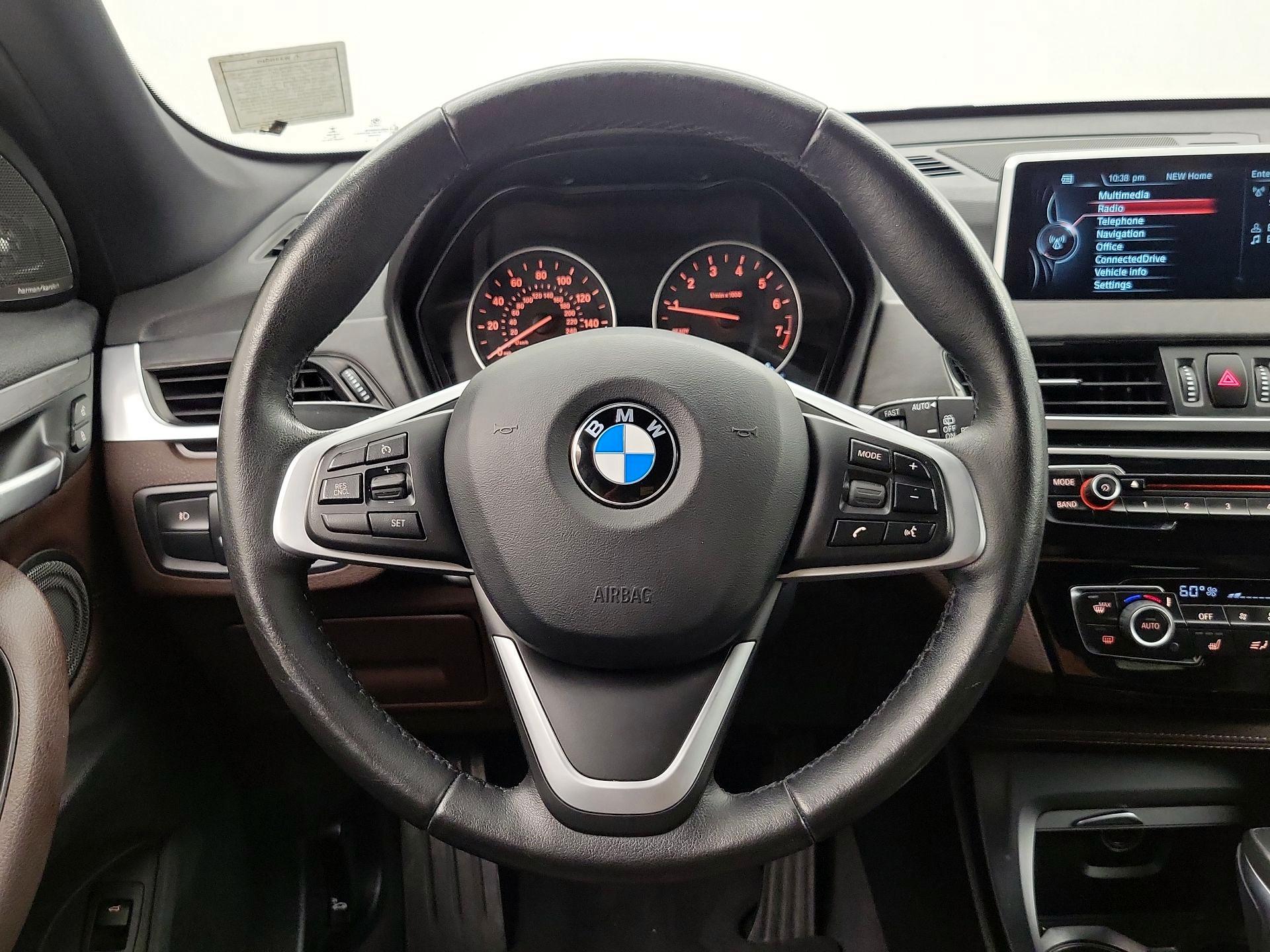 Thumbnail: 2017 BMW X1 - 10