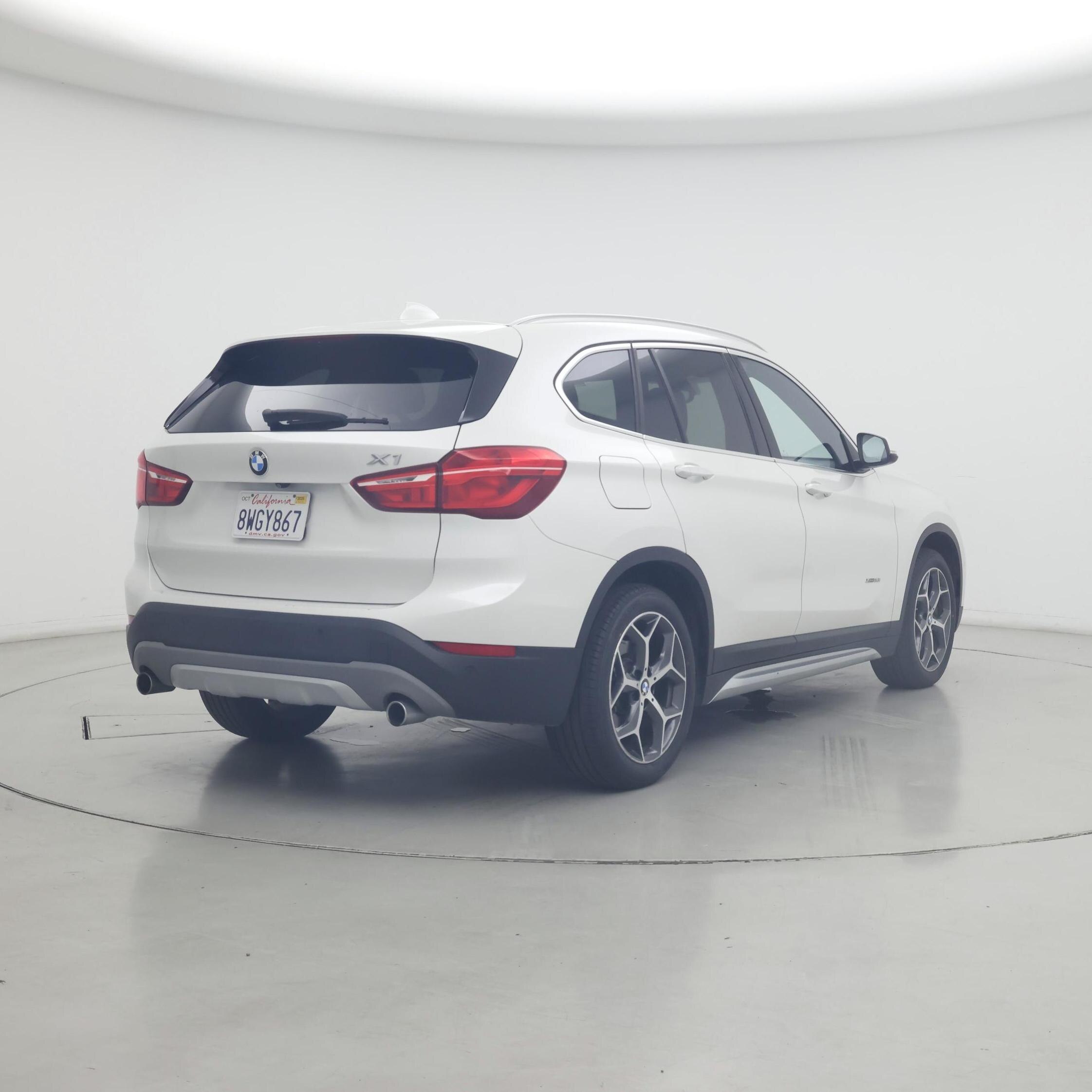 Thumbnail: 2017 BMW X1 - 8