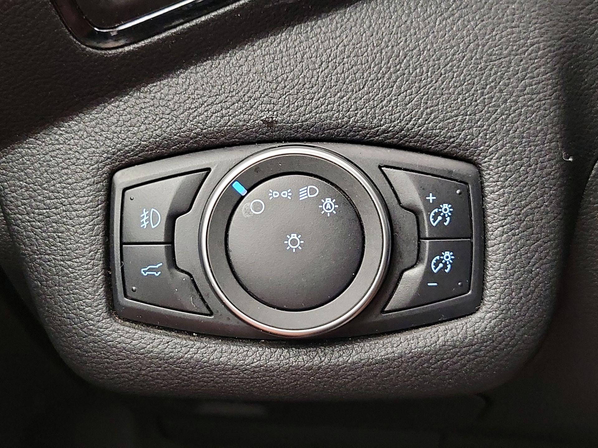 Thumbnail: 2019 Ford Escape - 13