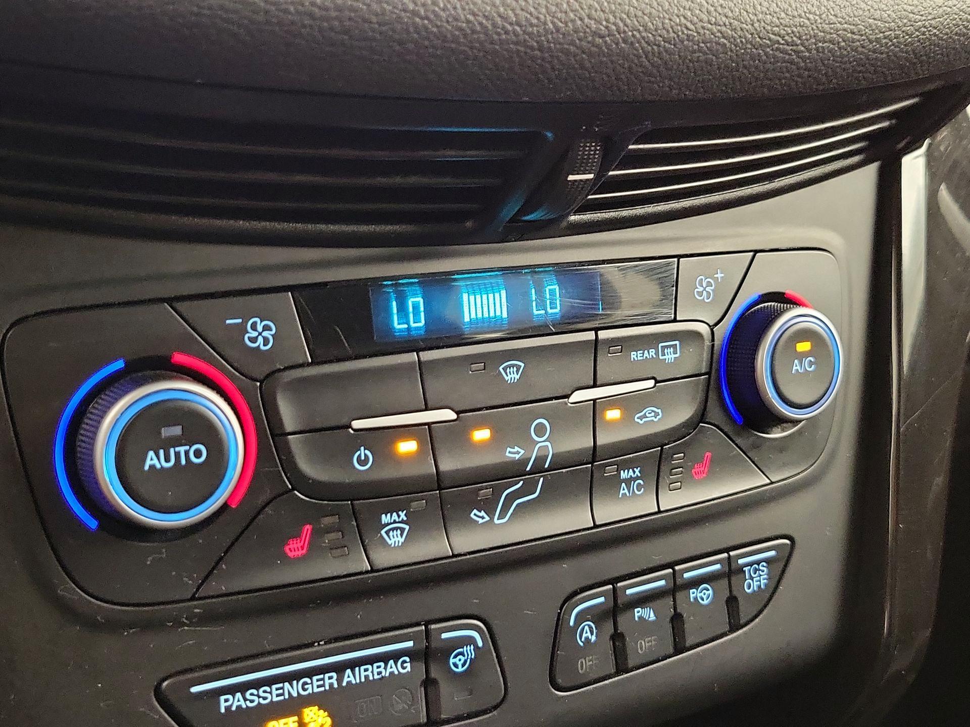 Thumbnail: 2019 Ford Escape - 17