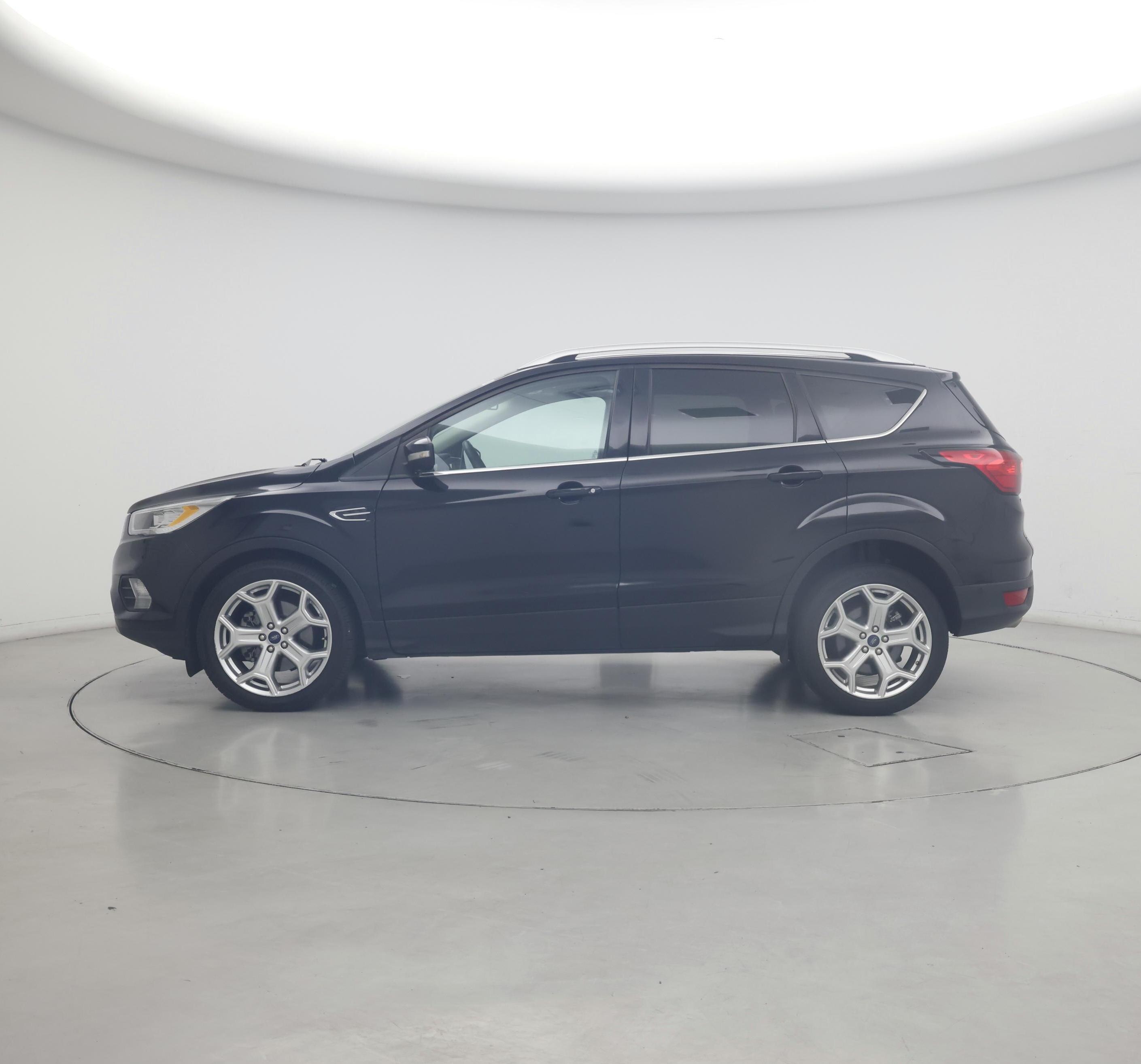Thumbnail: 2019 Ford Escape - 3