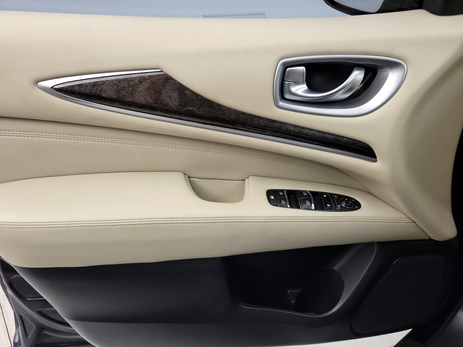 Thumbnail: 2015 INFINITI QX60 - 12