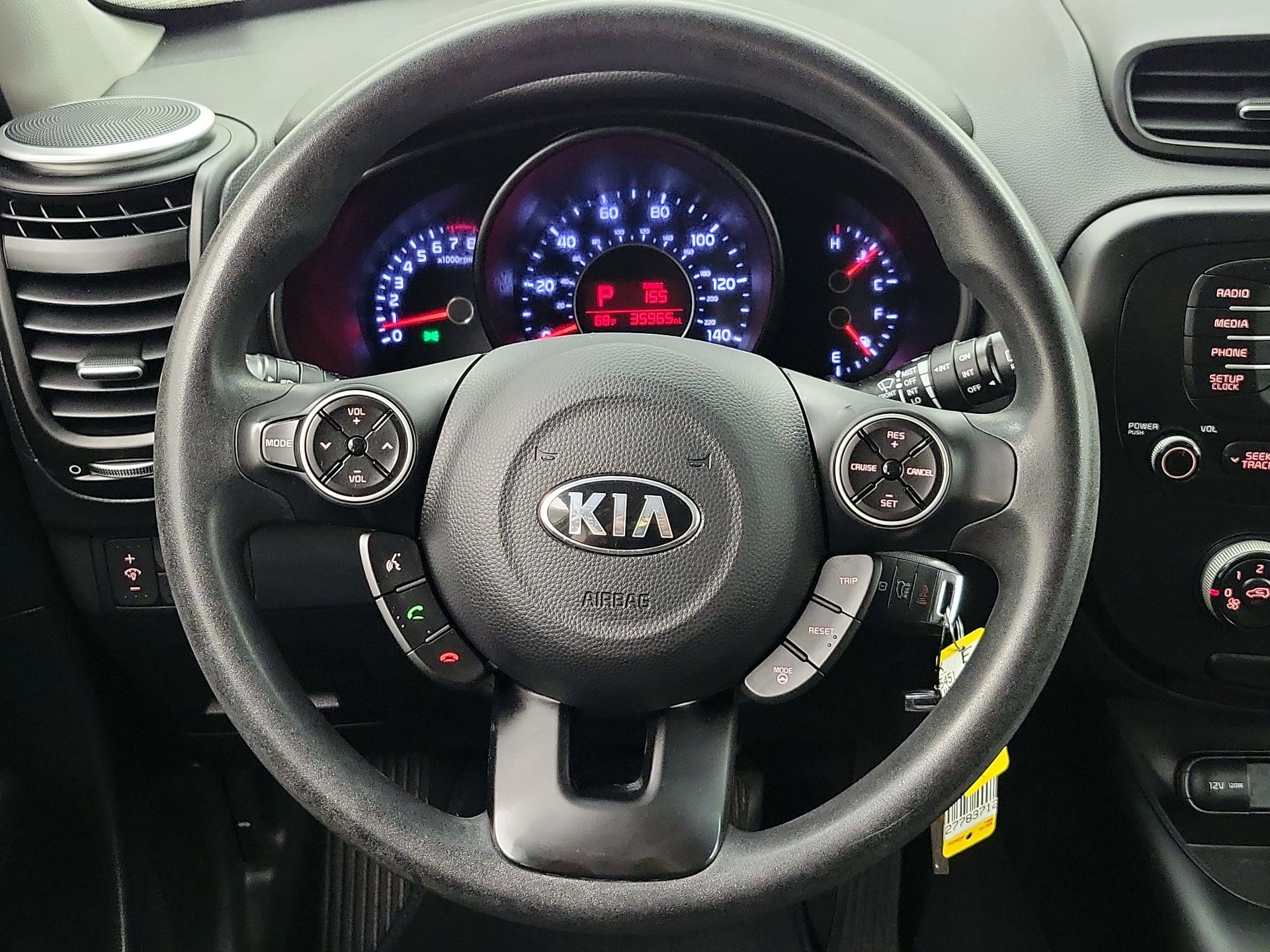 Thumbnail: 2016 Kia Soul - 10
