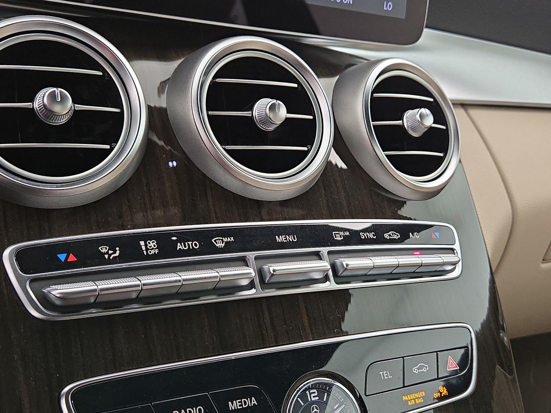 Thumbnail: 2019 Mercedes-Benz C-Class - 16