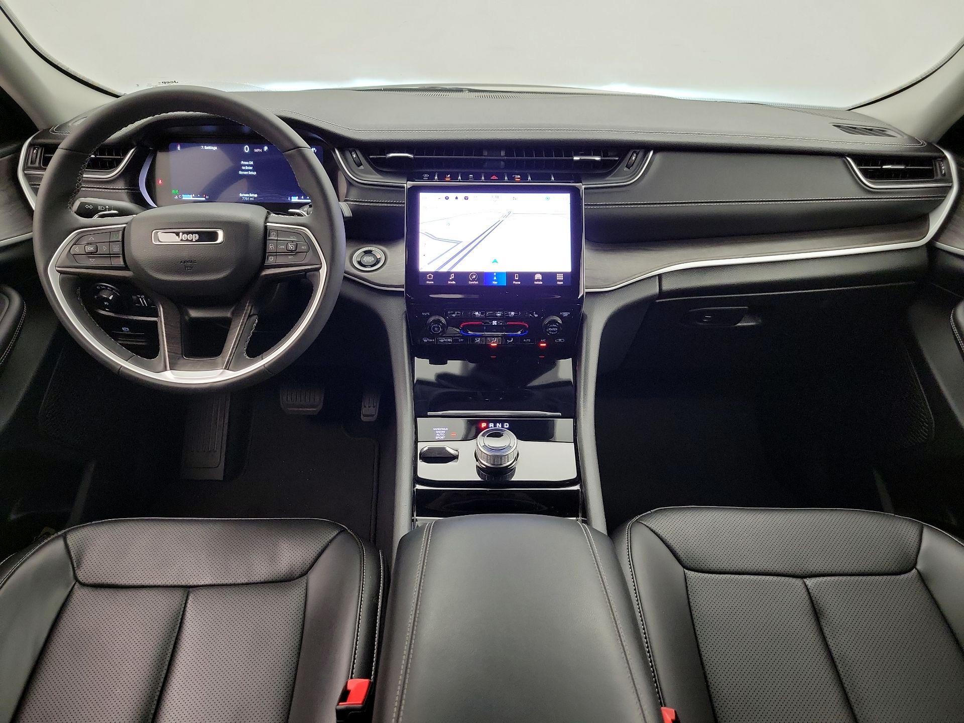 Thumbnail: 2023 Jeep Grand Cherokee - 9