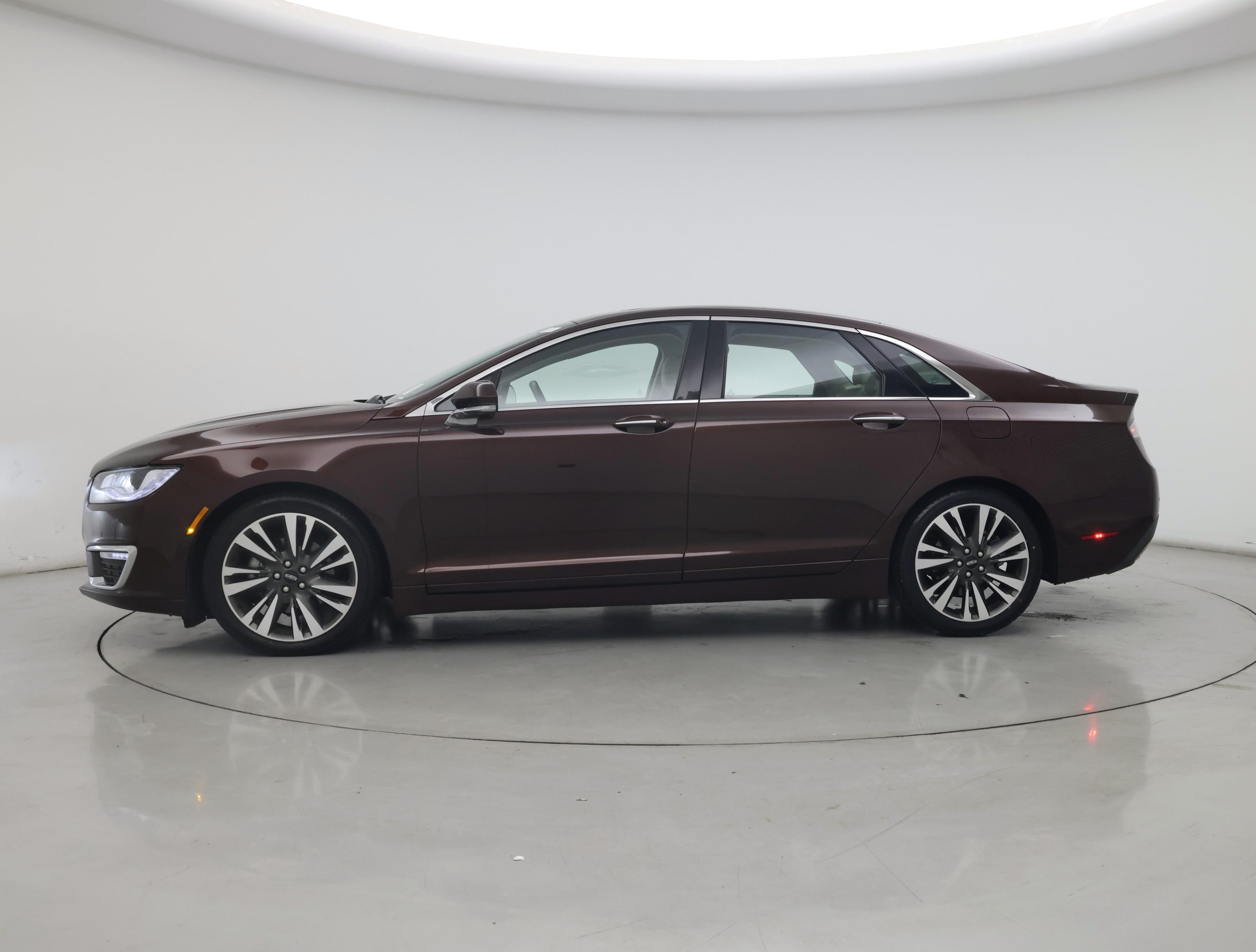 Thumbnail: 2019 Lincoln MKZ - 3