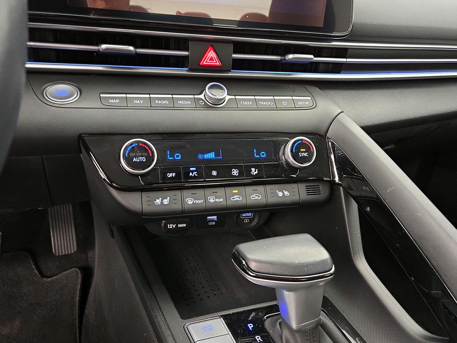 Thumbnail: 2023 Hyundai Elantra - 17