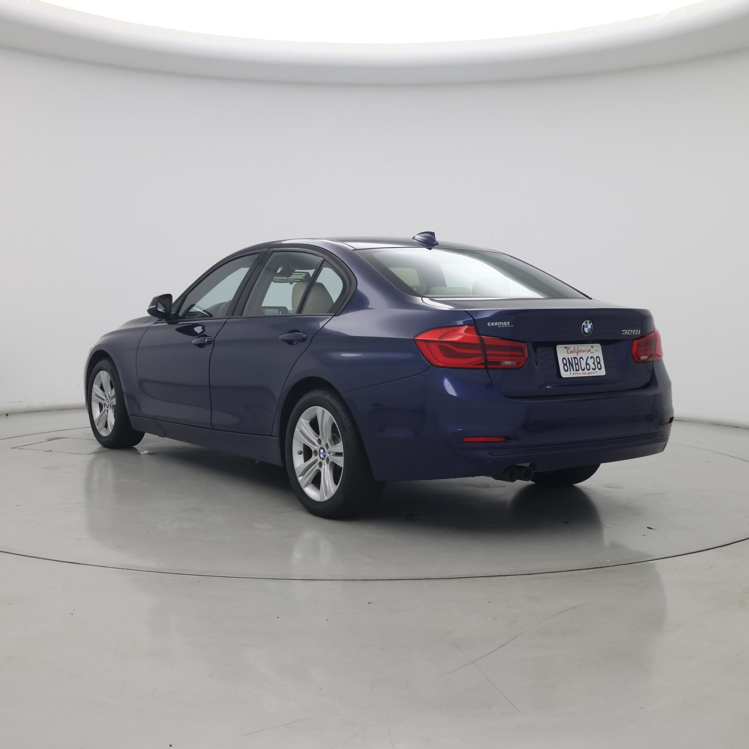 Thumbnail: 2016 BMW 3 Series - 2