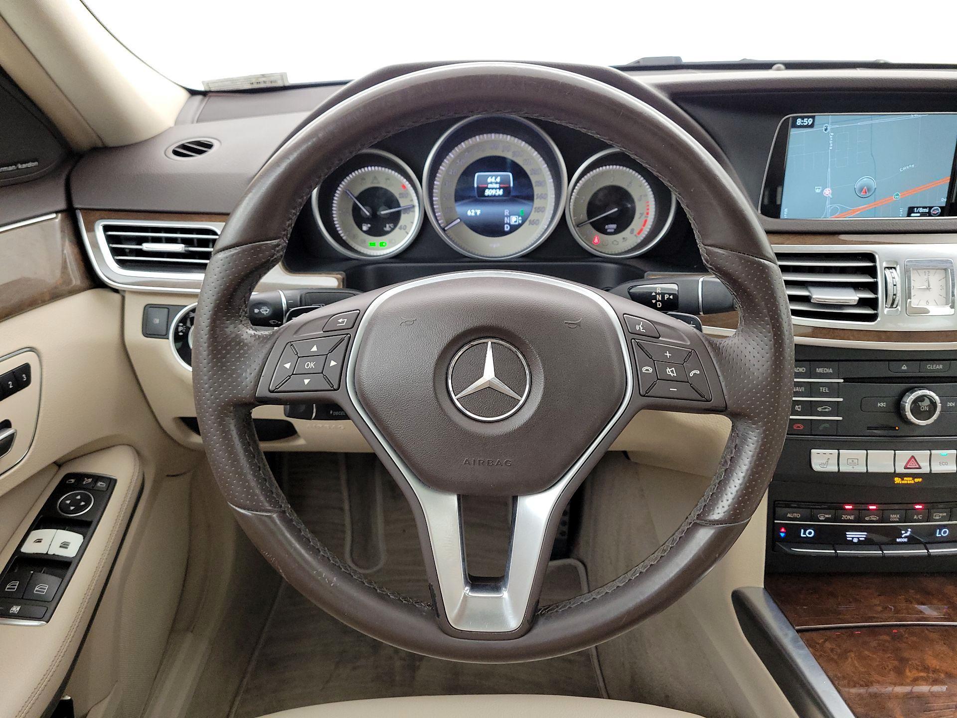 Thumbnail: 2016 Mercedes-Benz E-Class - 10