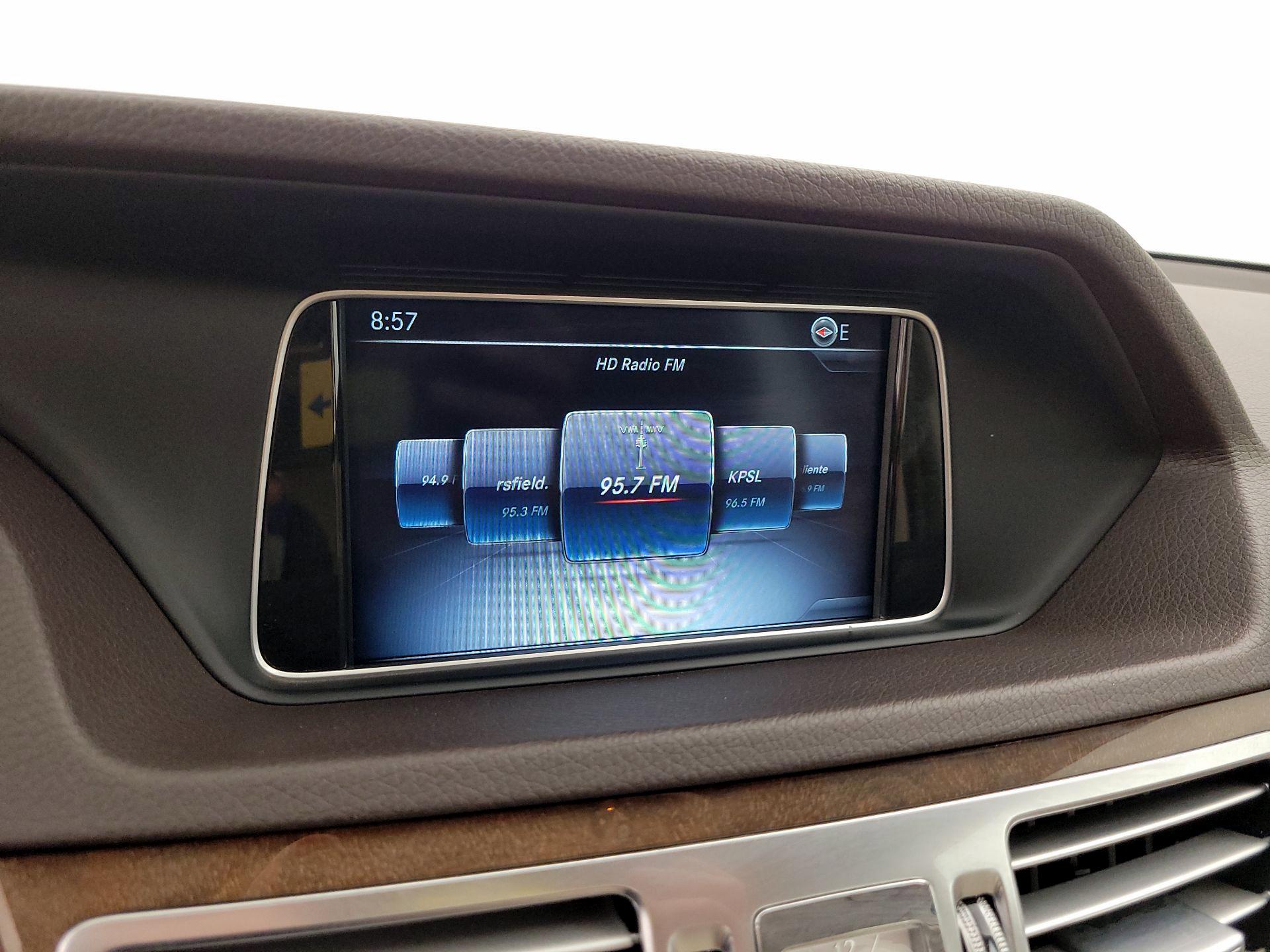 Thumbnail: 2016 Mercedes-Benz E-Class - 16