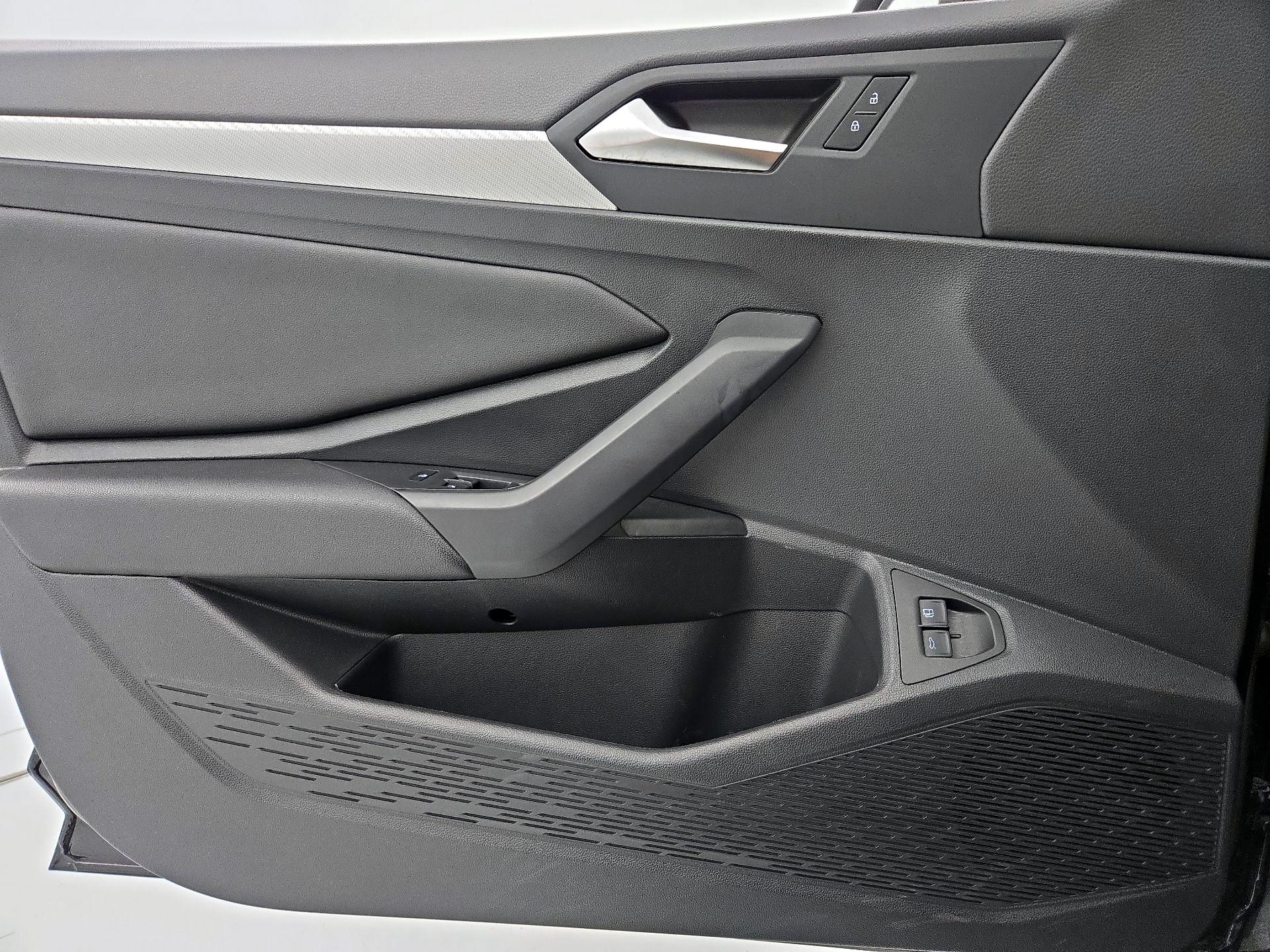 Thumbnail: 2020 Volkswagen Jetta - 12