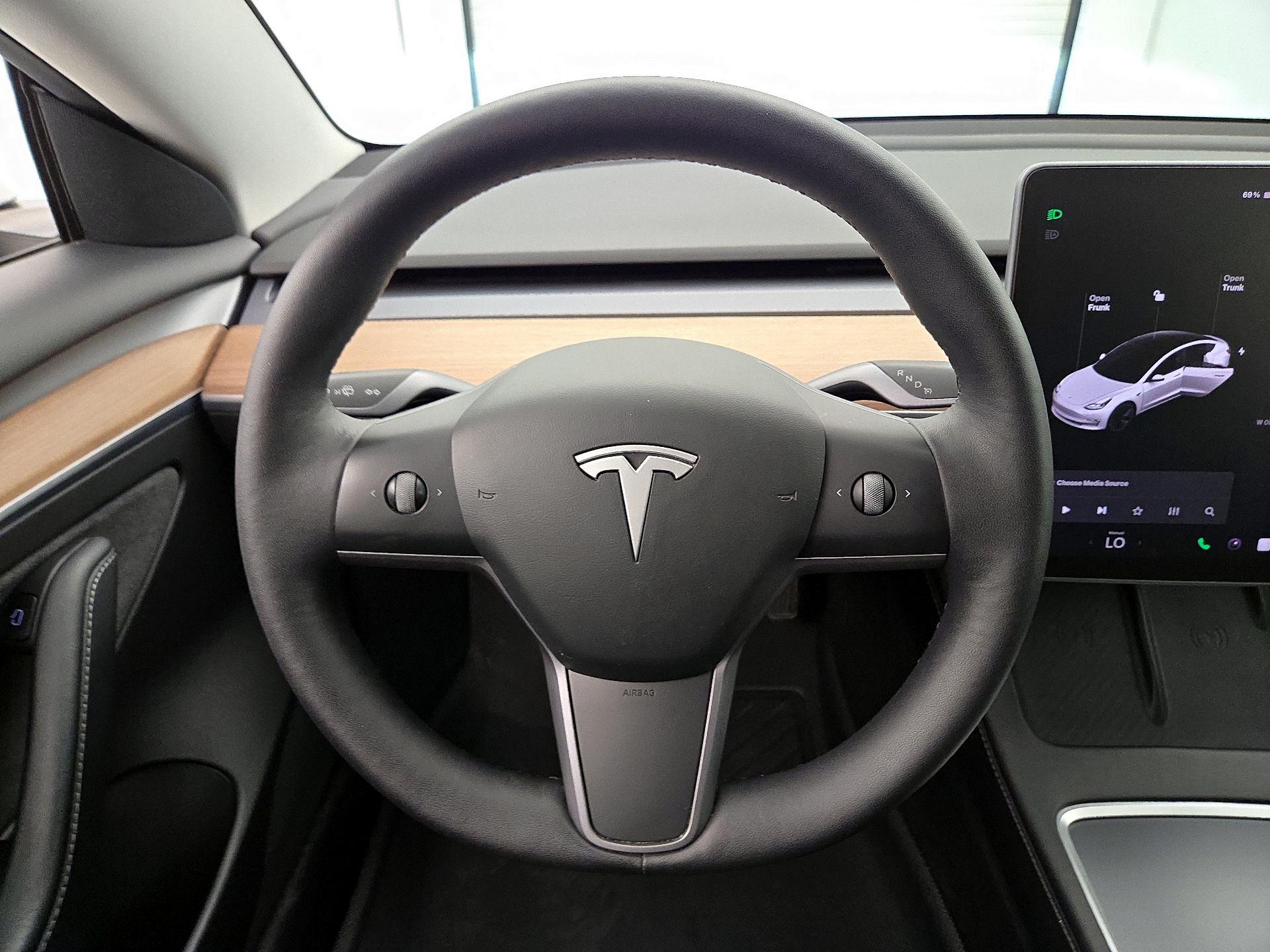 Thumbnail: 2022 Tesla Model 3 - 10