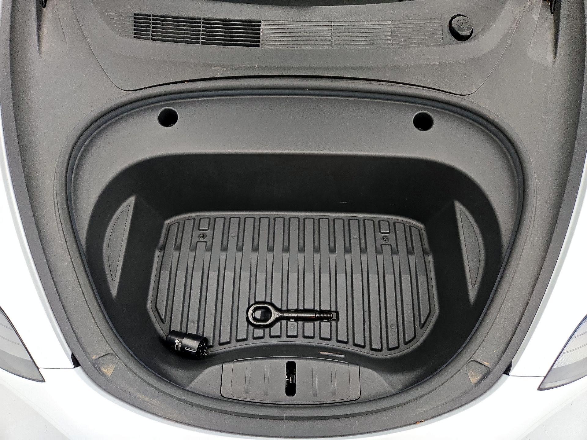 Thumbnail: 2022 Tesla Model 3 - 20