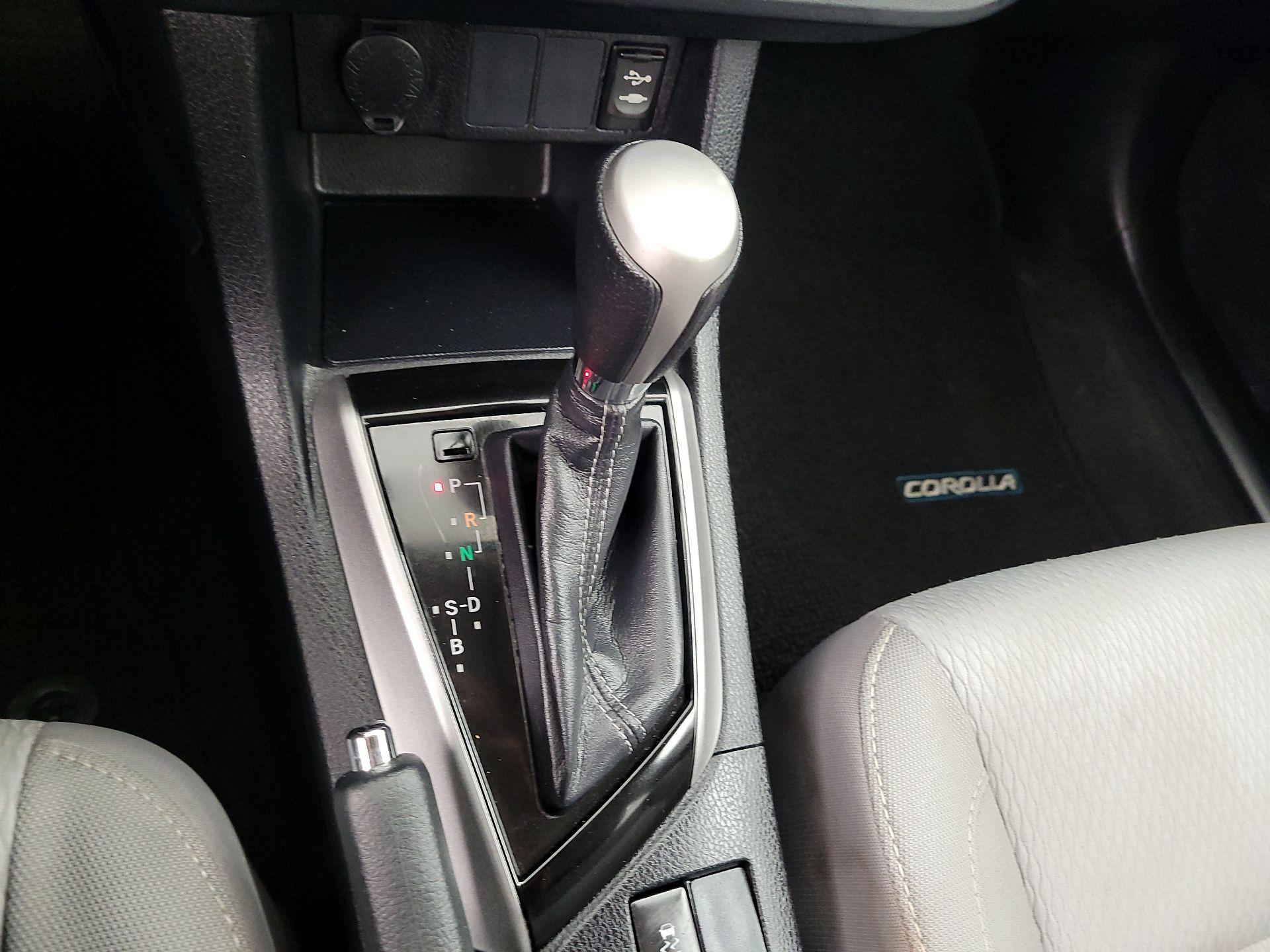 Thumbnail: 2016 Toyota Corolla - 17