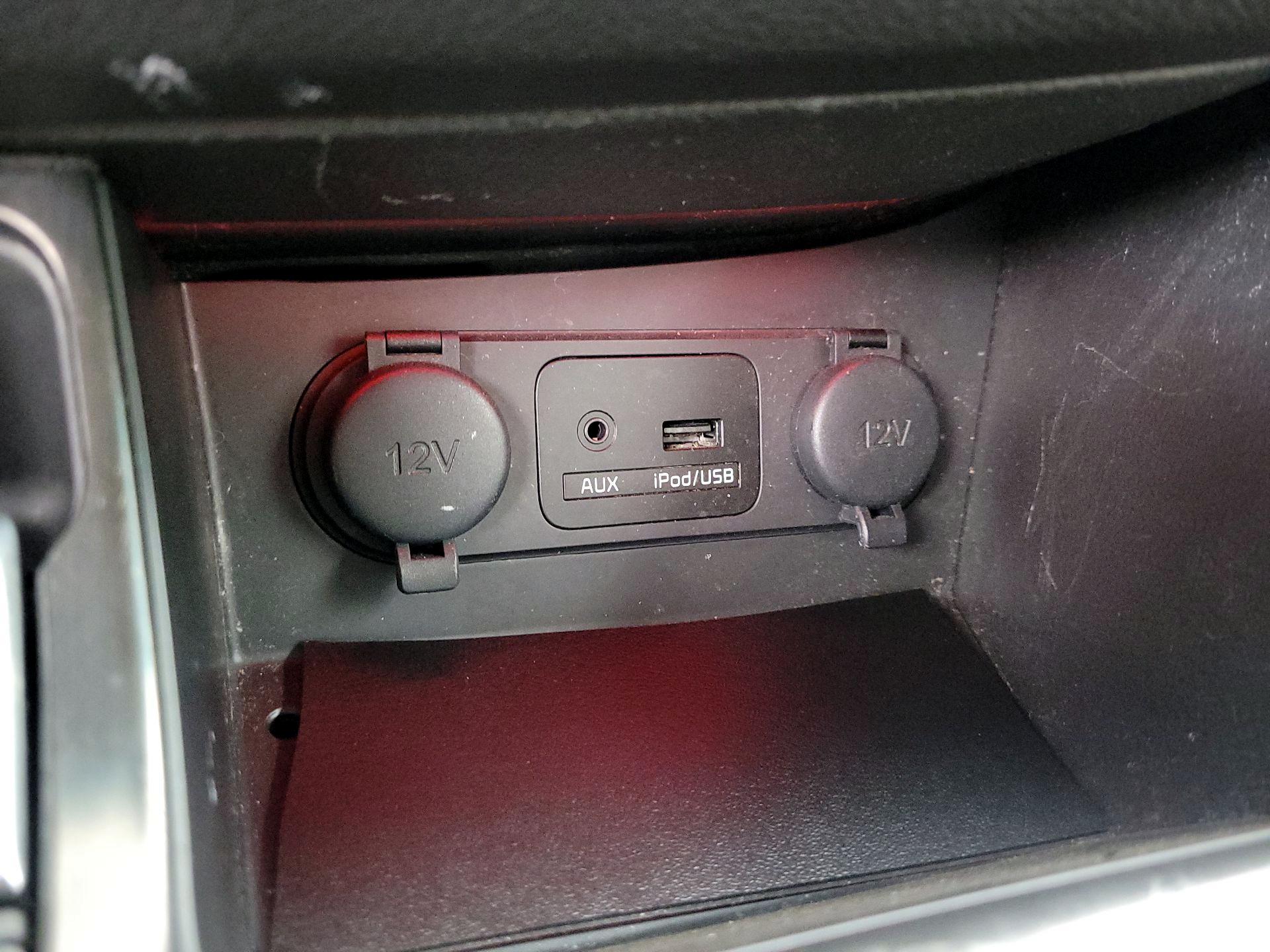 Thumbnail: 2014 Kia Optima - 19