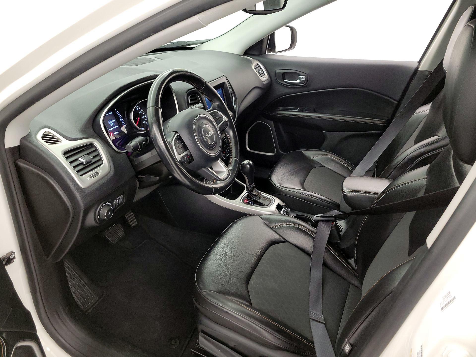 Thumbnail: 2019 Jeep Compass - 11
