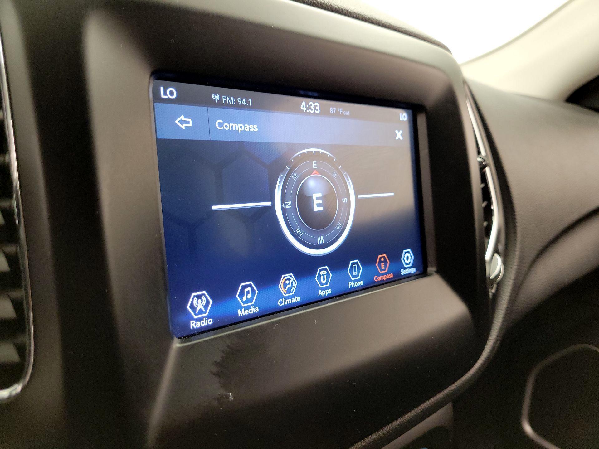 Thumbnail: 2019 Jeep Compass - 14