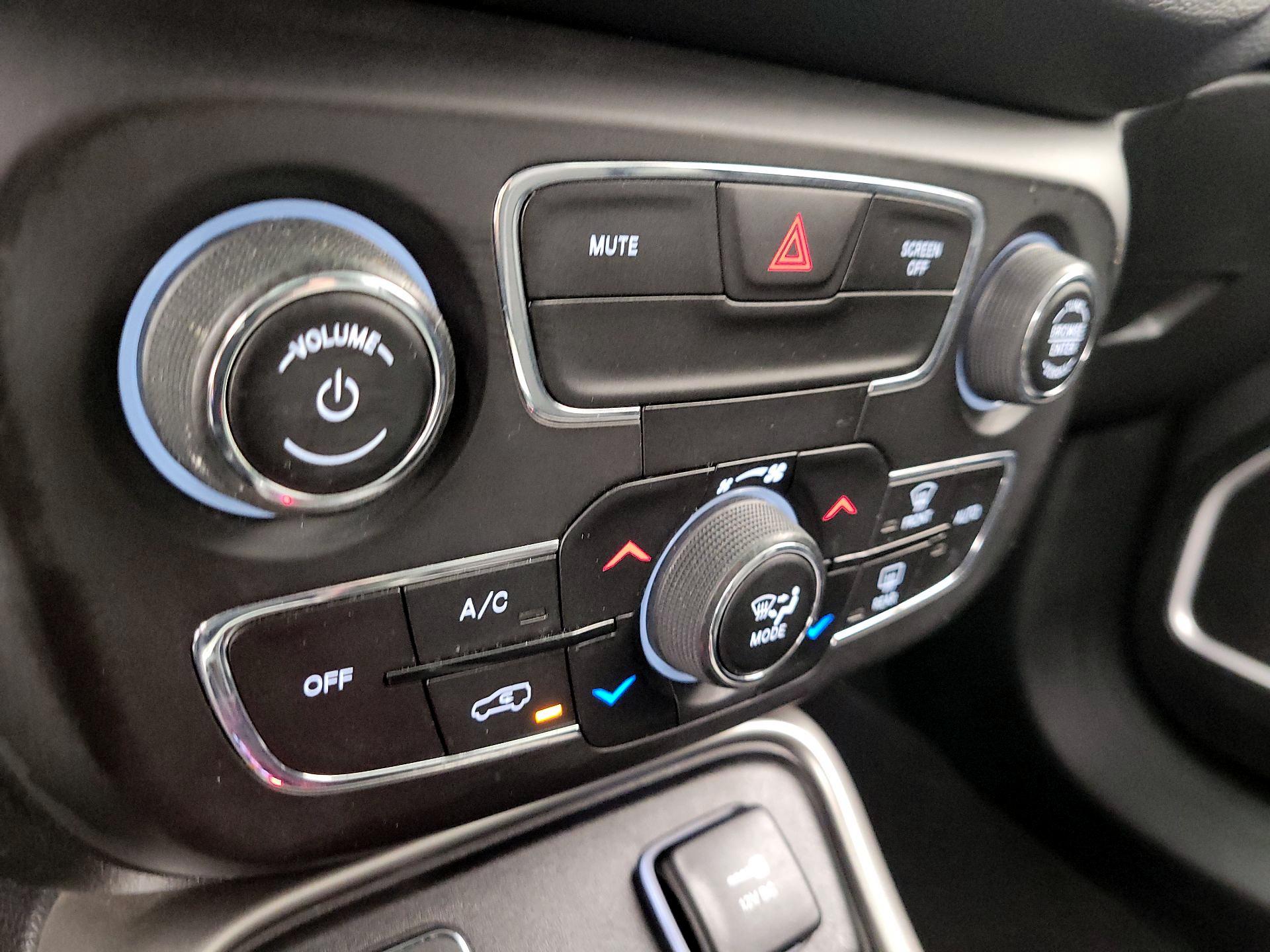Thumbnail: 2019 Jeep Compass - 17