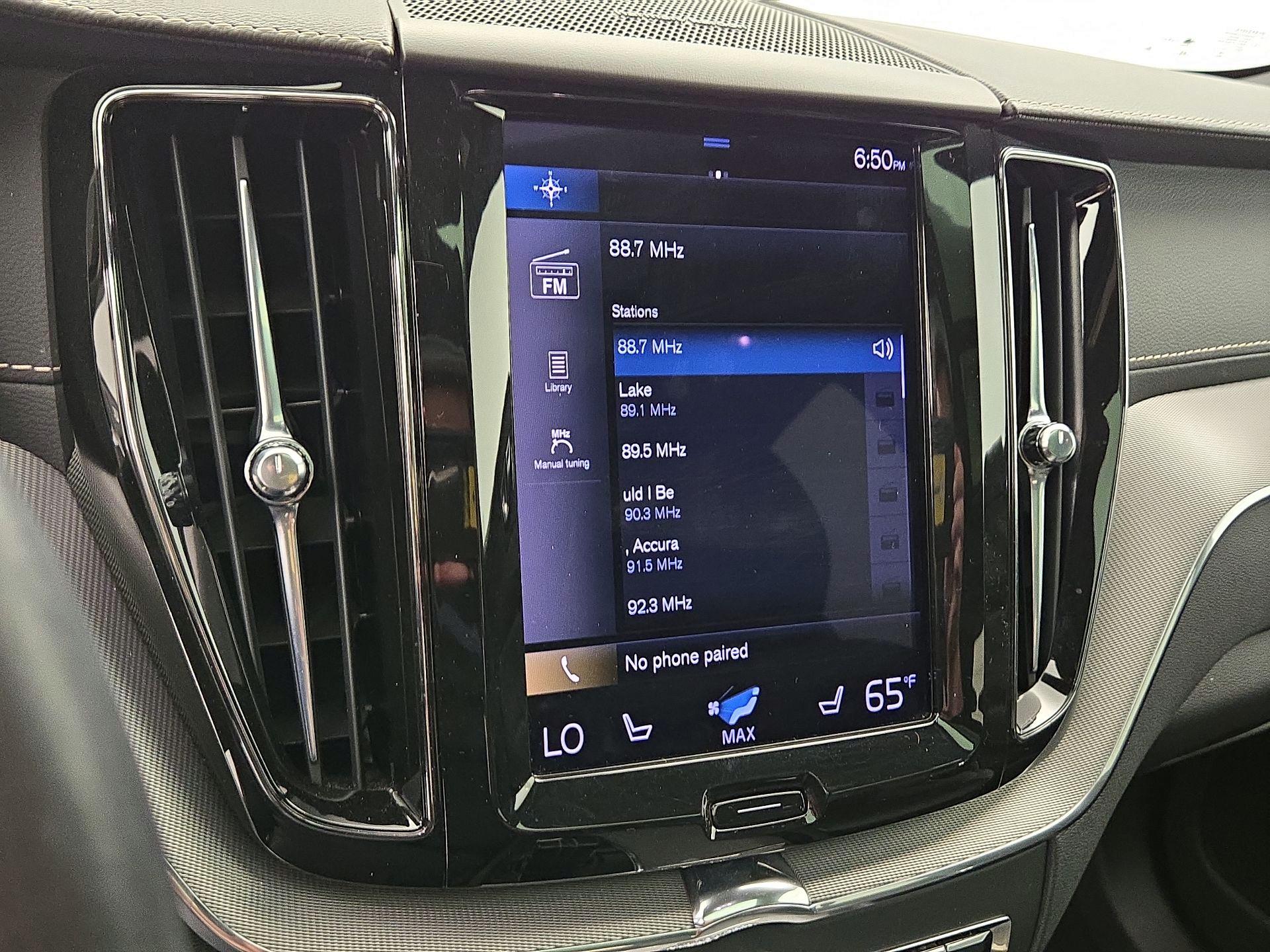 Thumbnail: 2021 Volvo XC60 - 16
