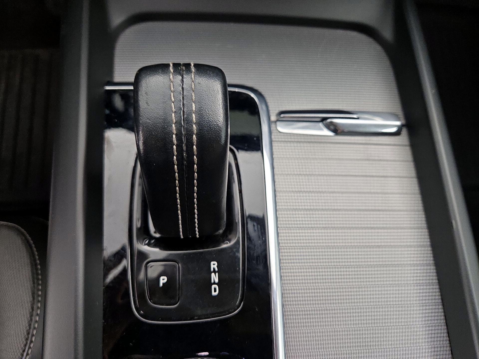 Thumbnail: 2021 Volvo XC60 - 18