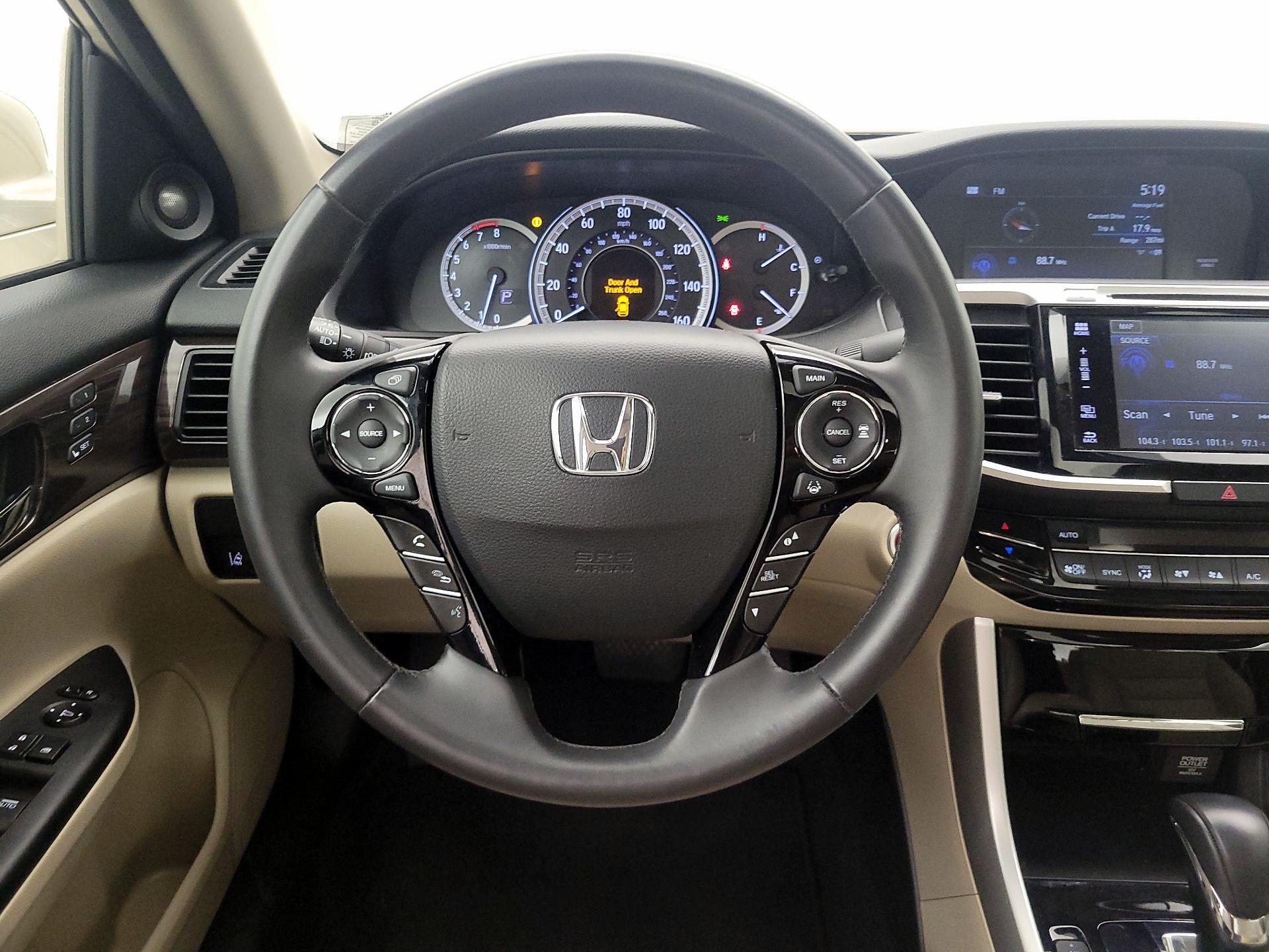 Thumbnail: 2017 Honda Accord - 10