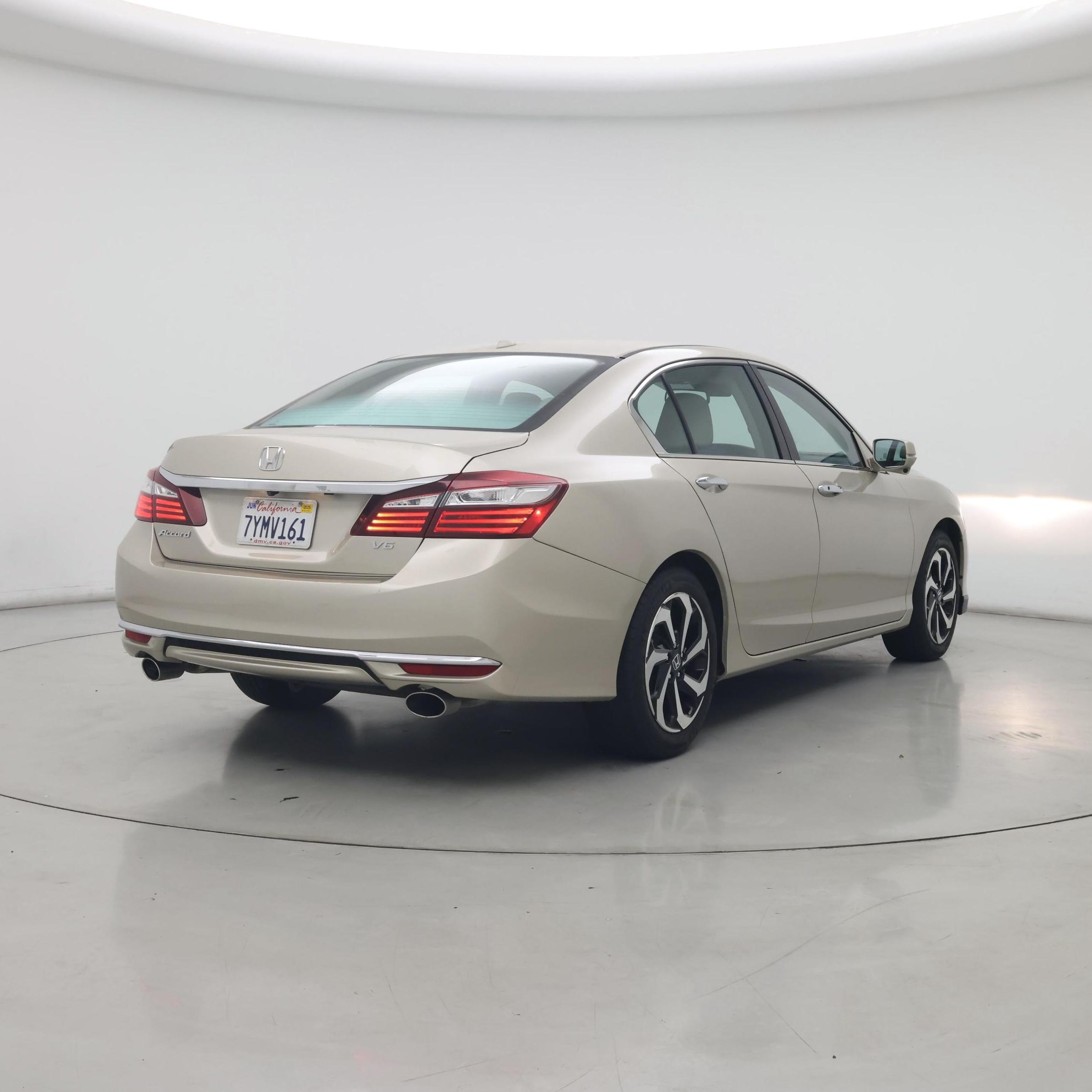Thumbnail: 2017 Honda Accord - 8