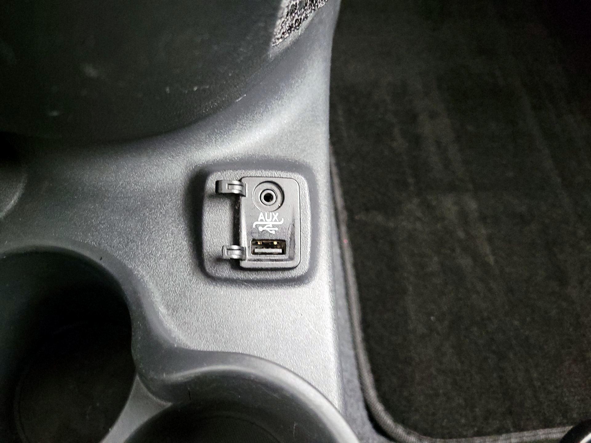 Thumbnail: 2015 Fiat 500 - 16