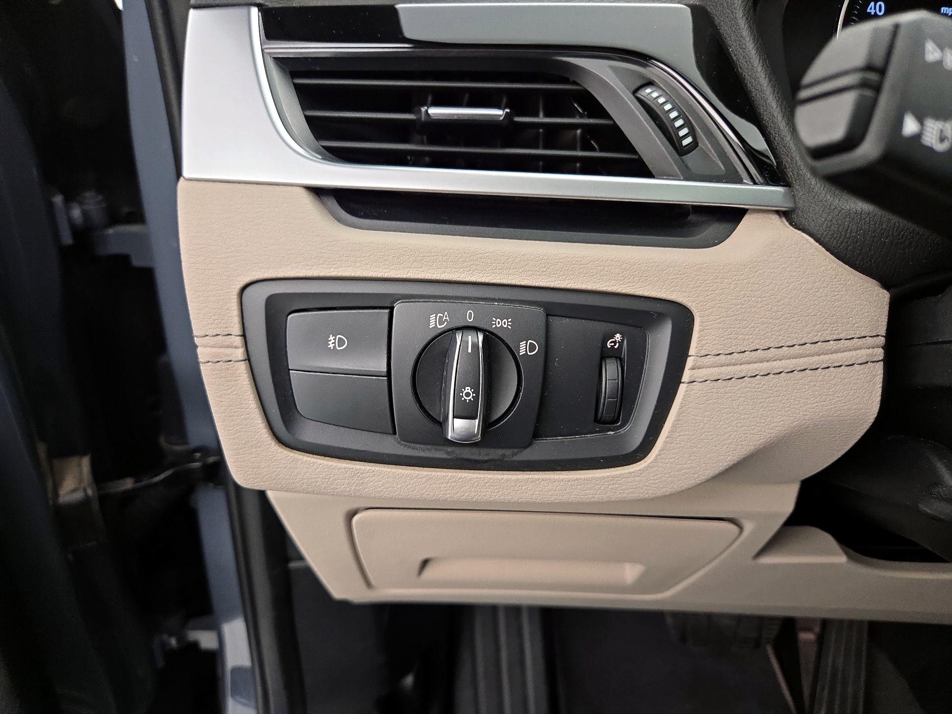 Thumbnail: 2020 BMW X1 - 13