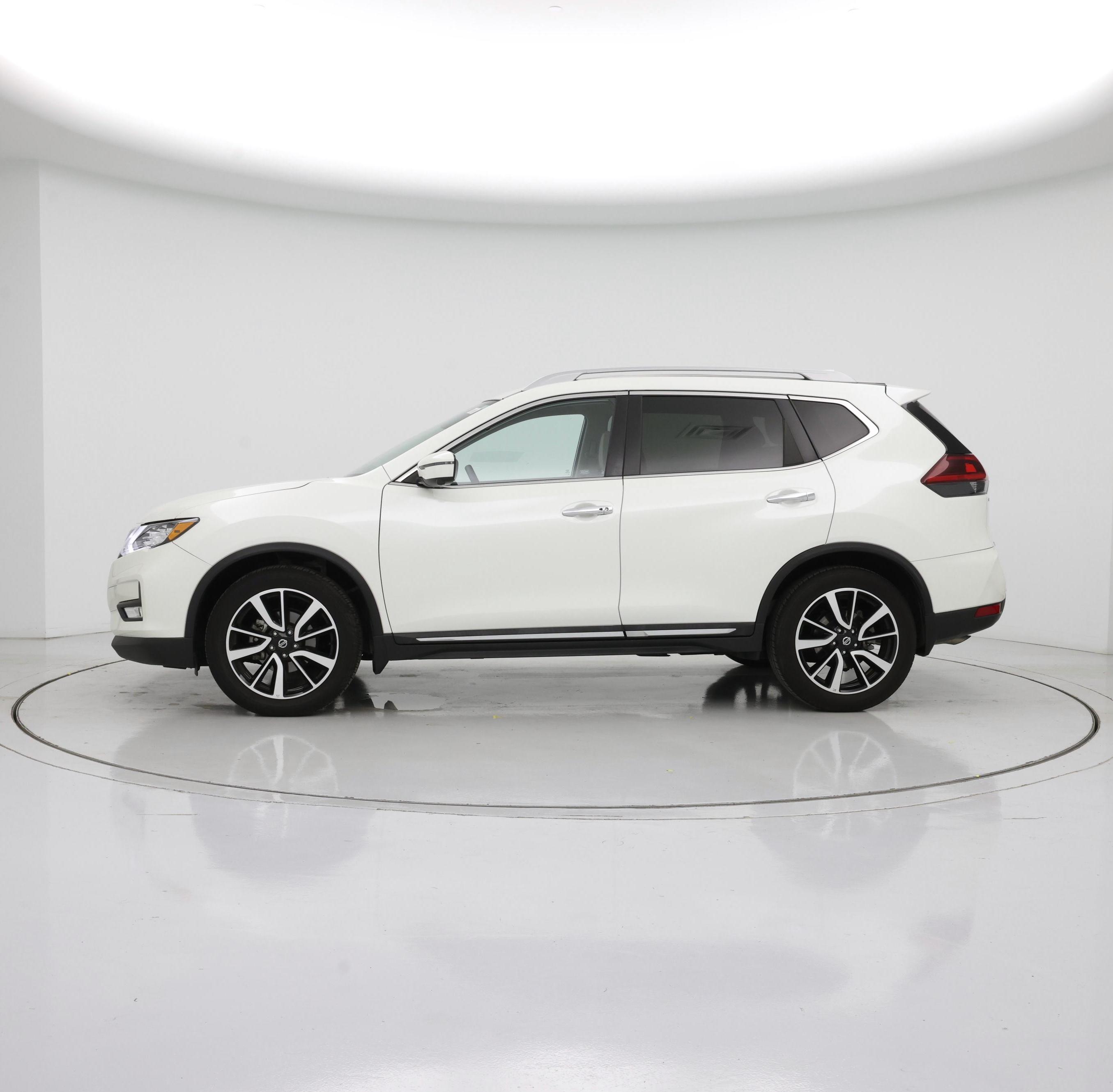 Thumbnail: 2020 Nissan Rogue - 3