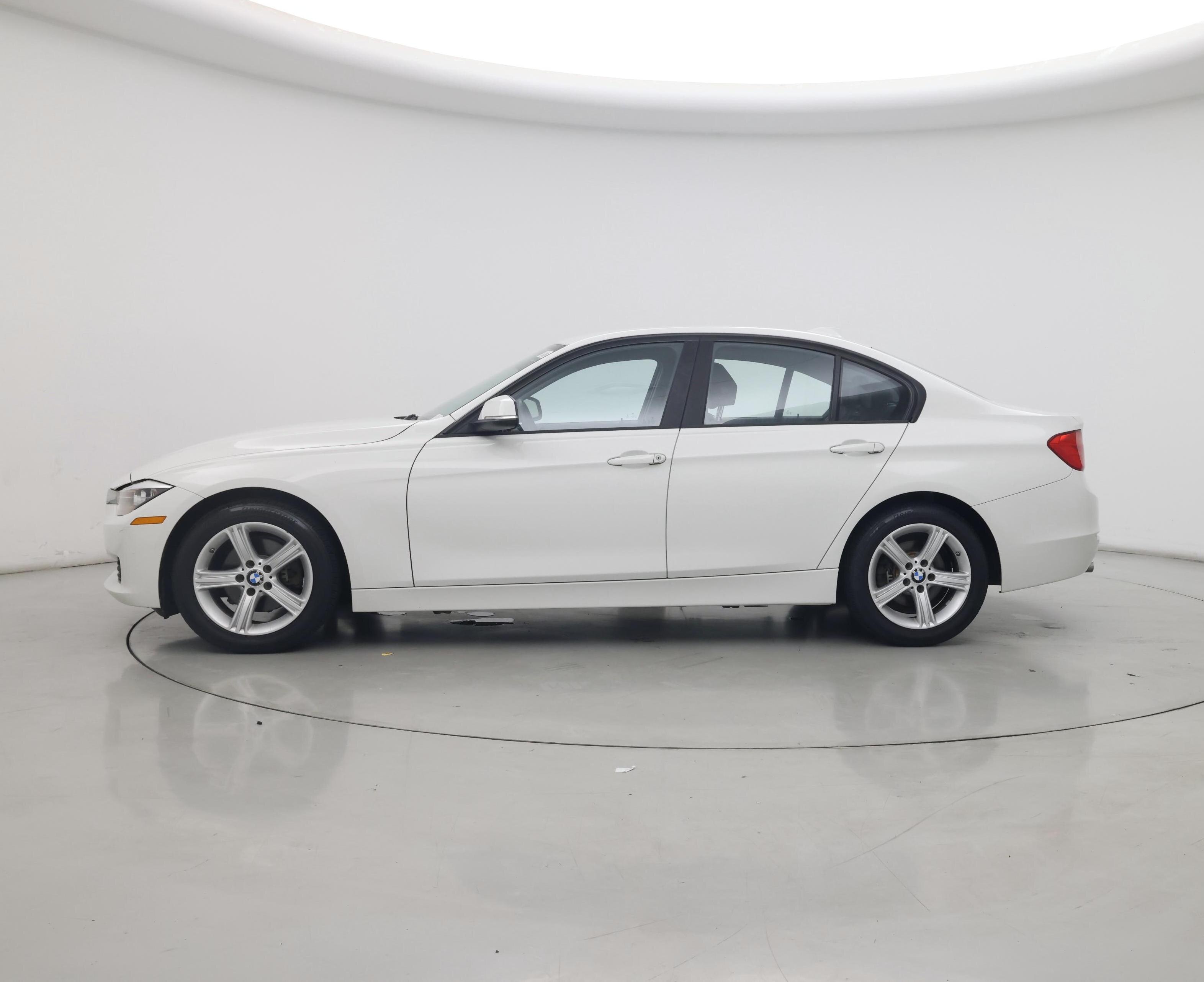 Thumbnail: 2015 BMW 3 Series - 3