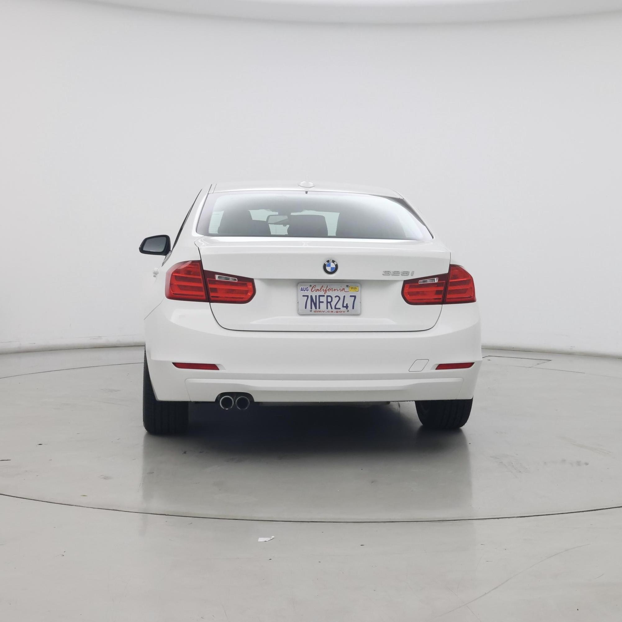 Thumbnail: 2015 BMW 3 Series - 6