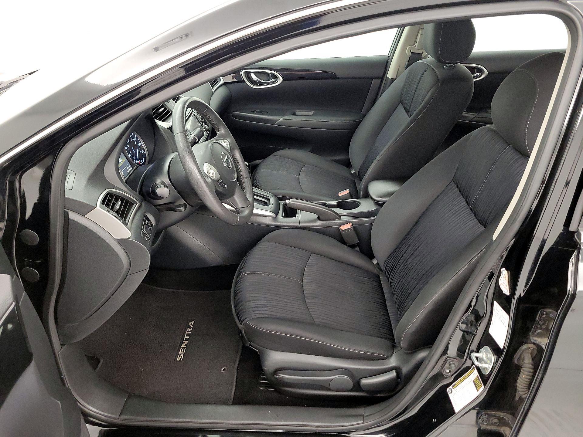 Thumbnail: 2017 Nissan Sentra - 11