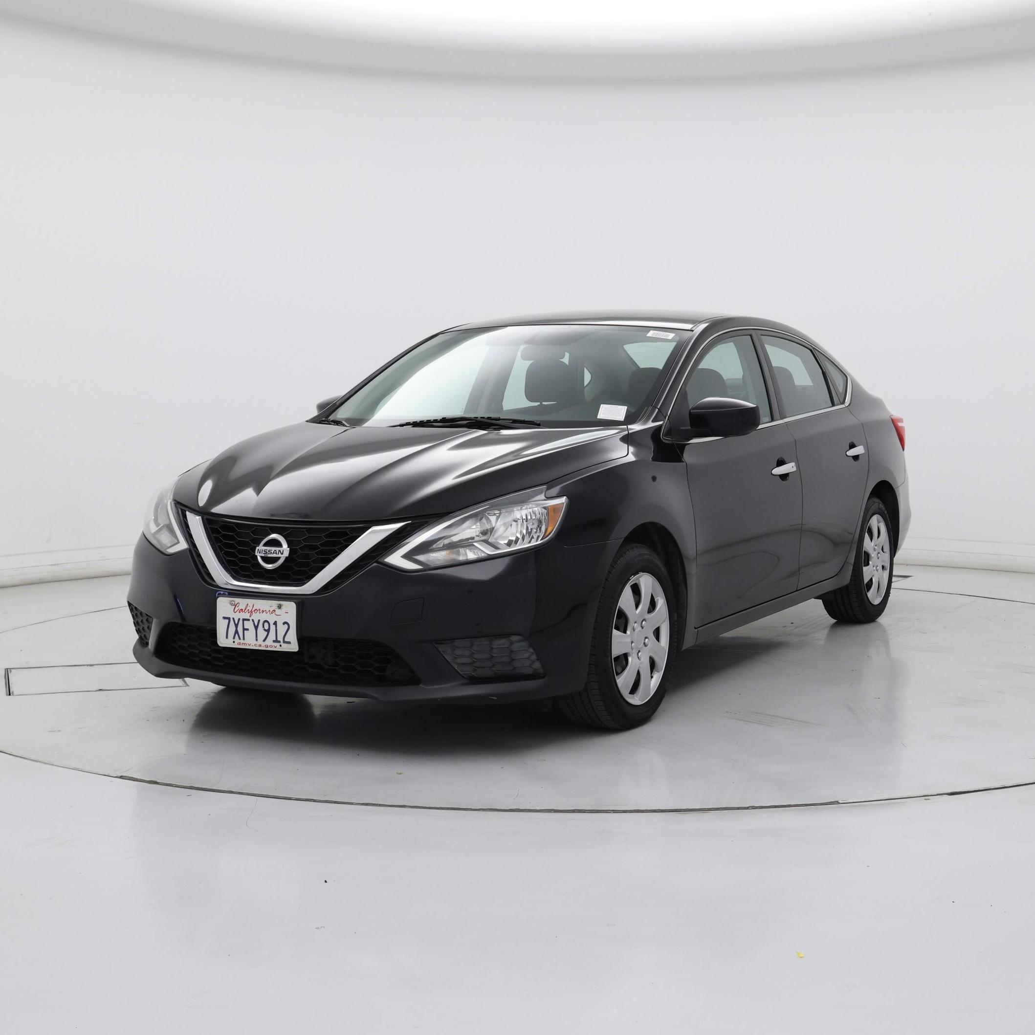 Thumbnail: 2017 Nissan Sentra - 4