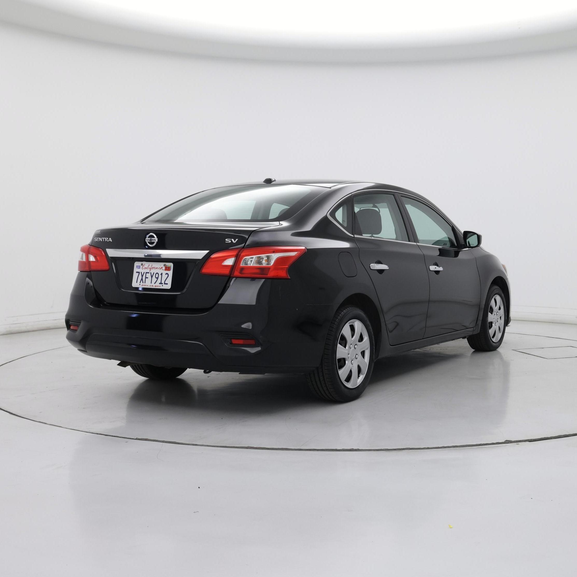 Thumbnail: 2017 Nissan Sentra - 8