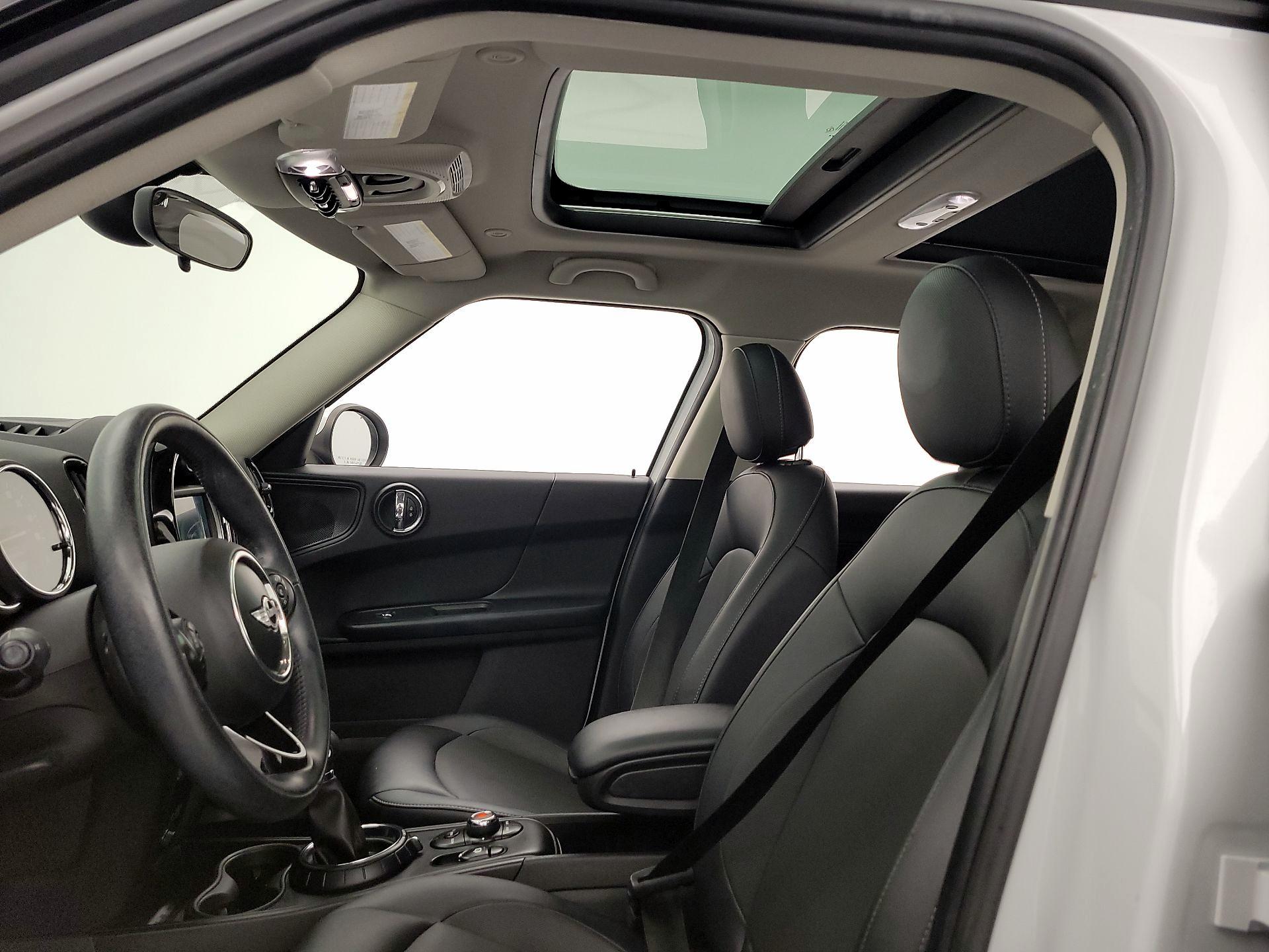 Thumbnail: 2017 MINI Cooper Countryman - 19
