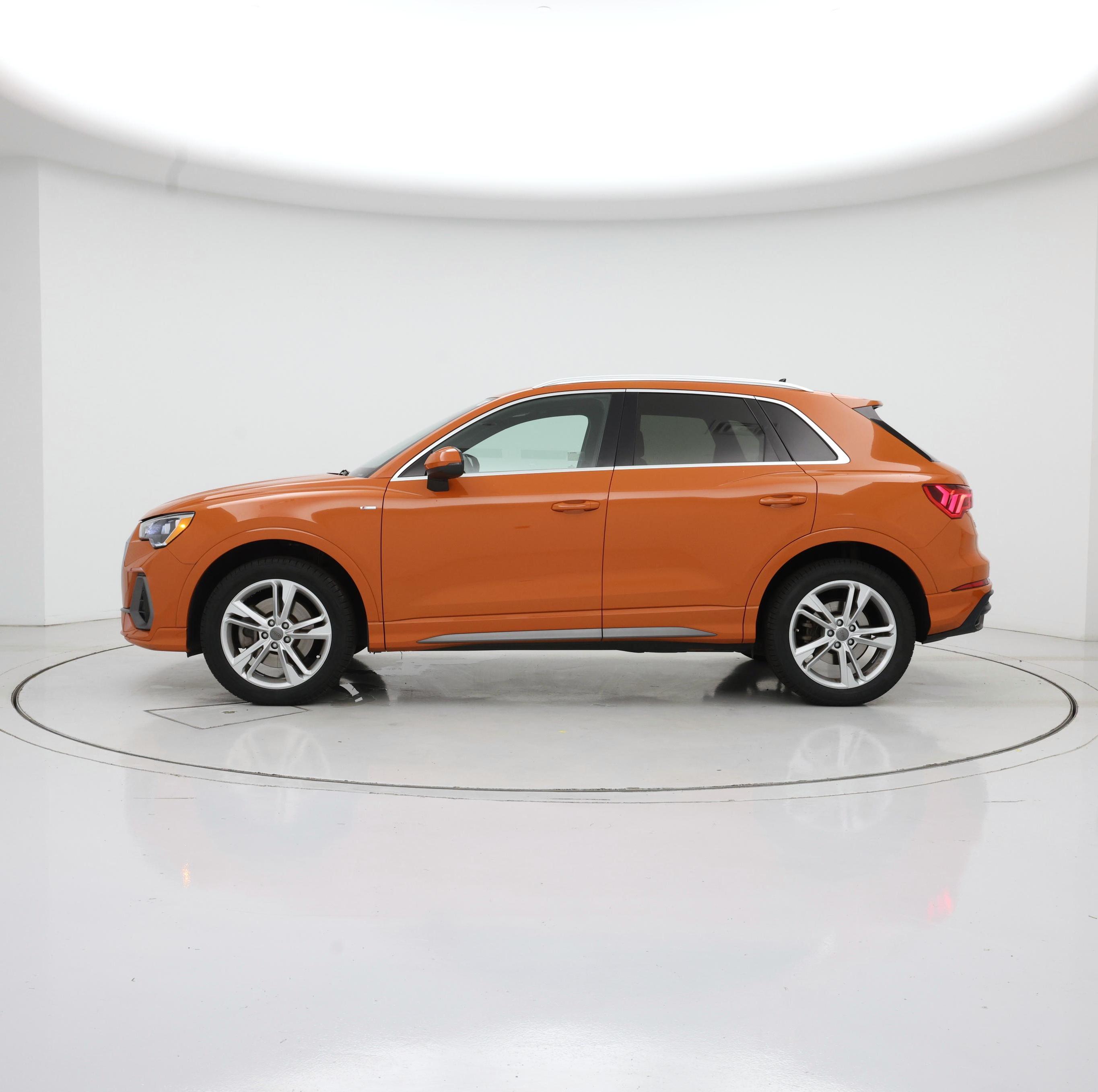 Thumbnail: 2020 Audi Q3 - 3