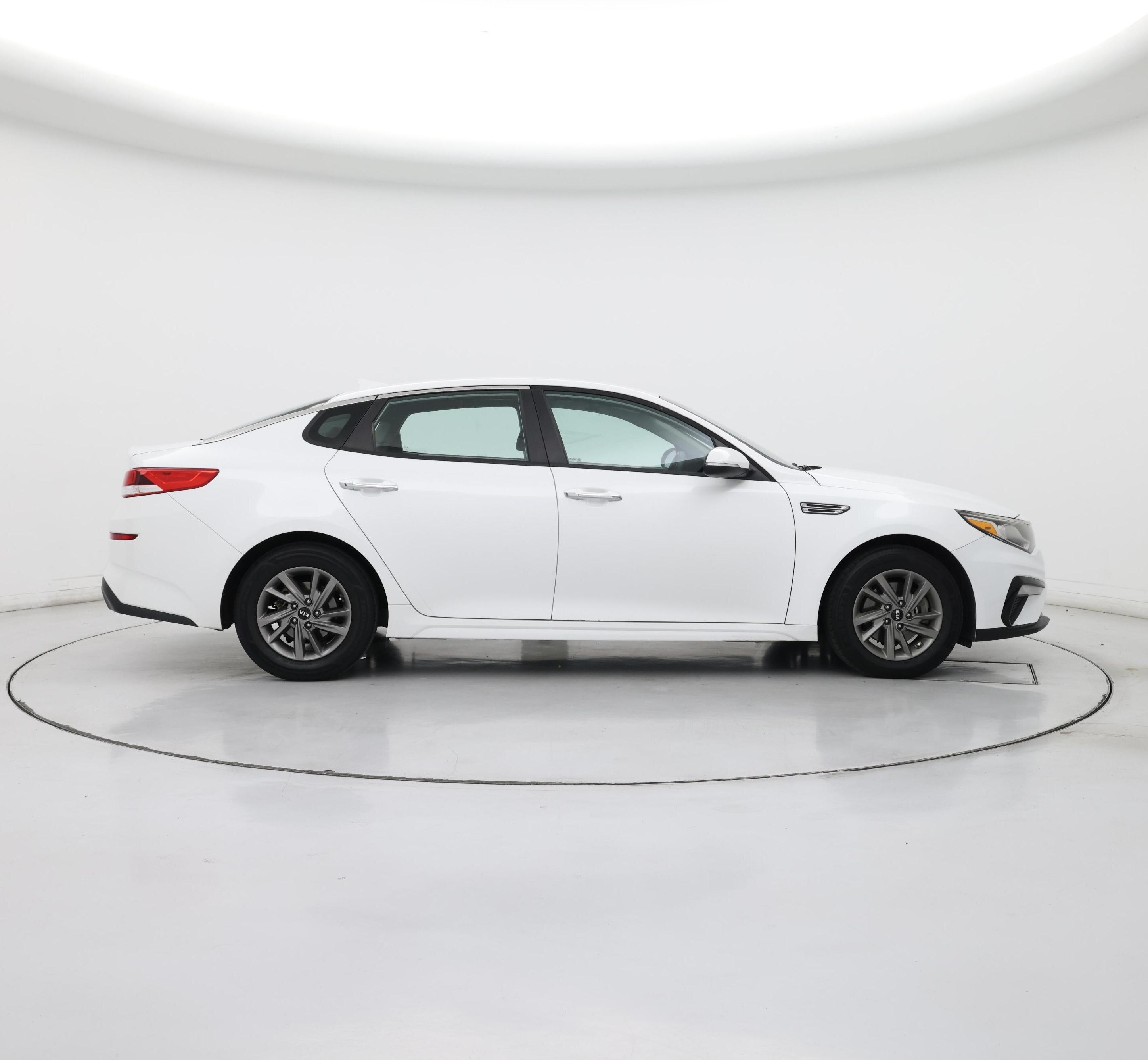 Thumbnail: 2020 Kia Optima - 7