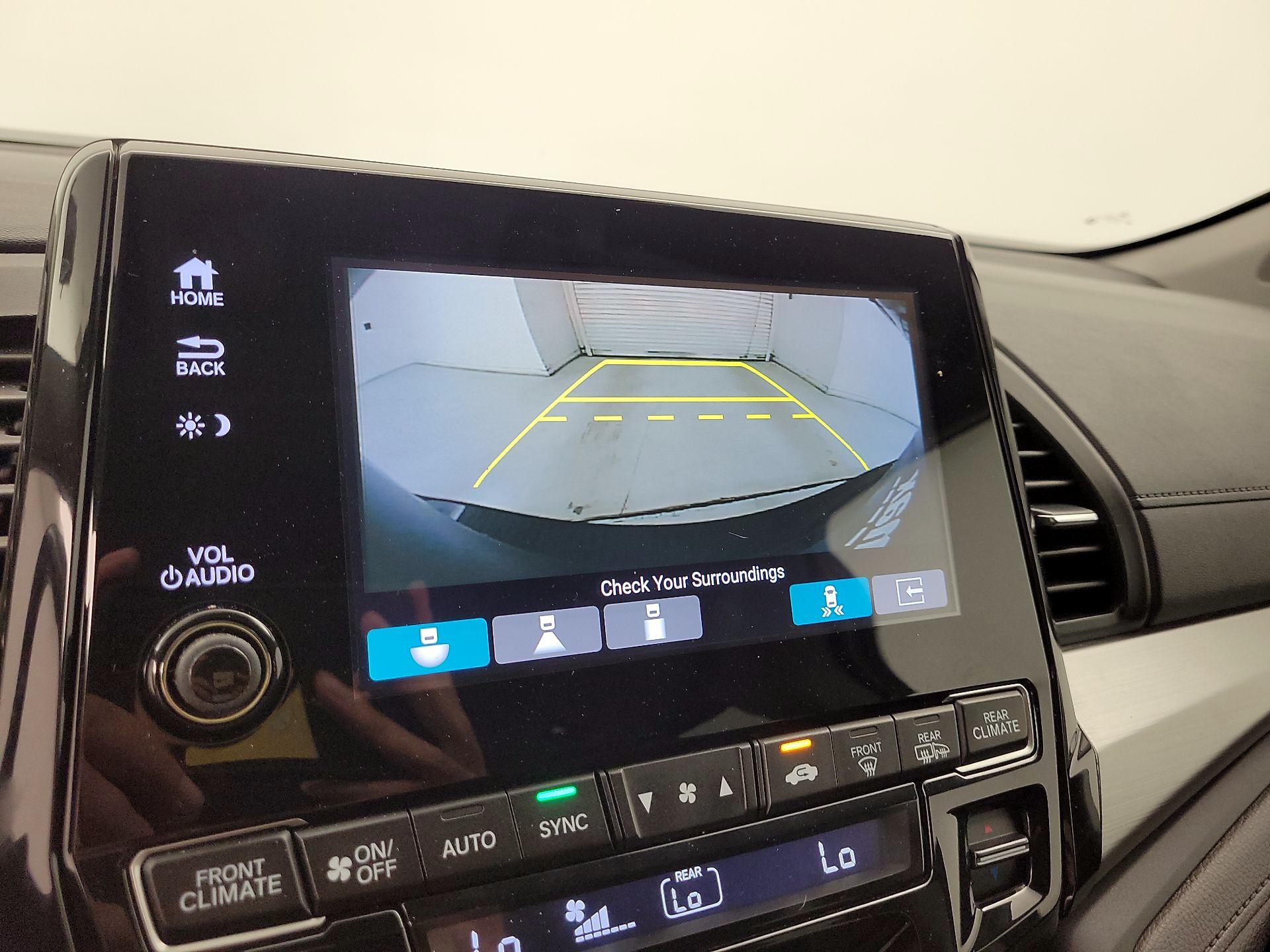 Thumbnail: 2018 Honda Odyssey - 15