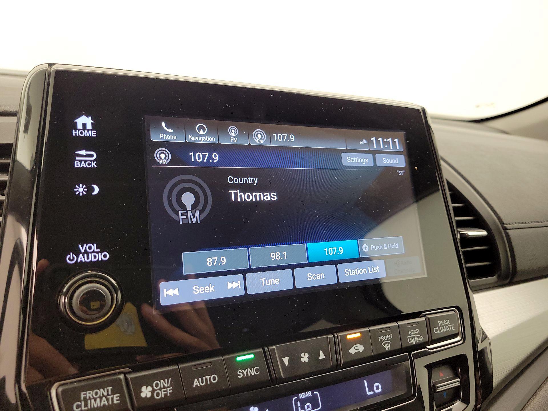 Thumbnail: 2018 Honda Odyssey - 16