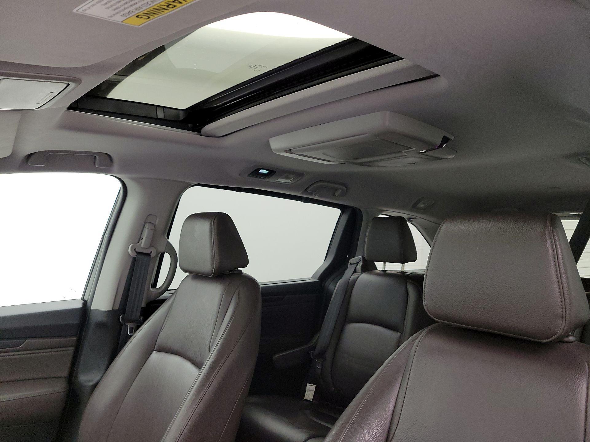 Thumbnail: 2018 Honda Odyssey - 20