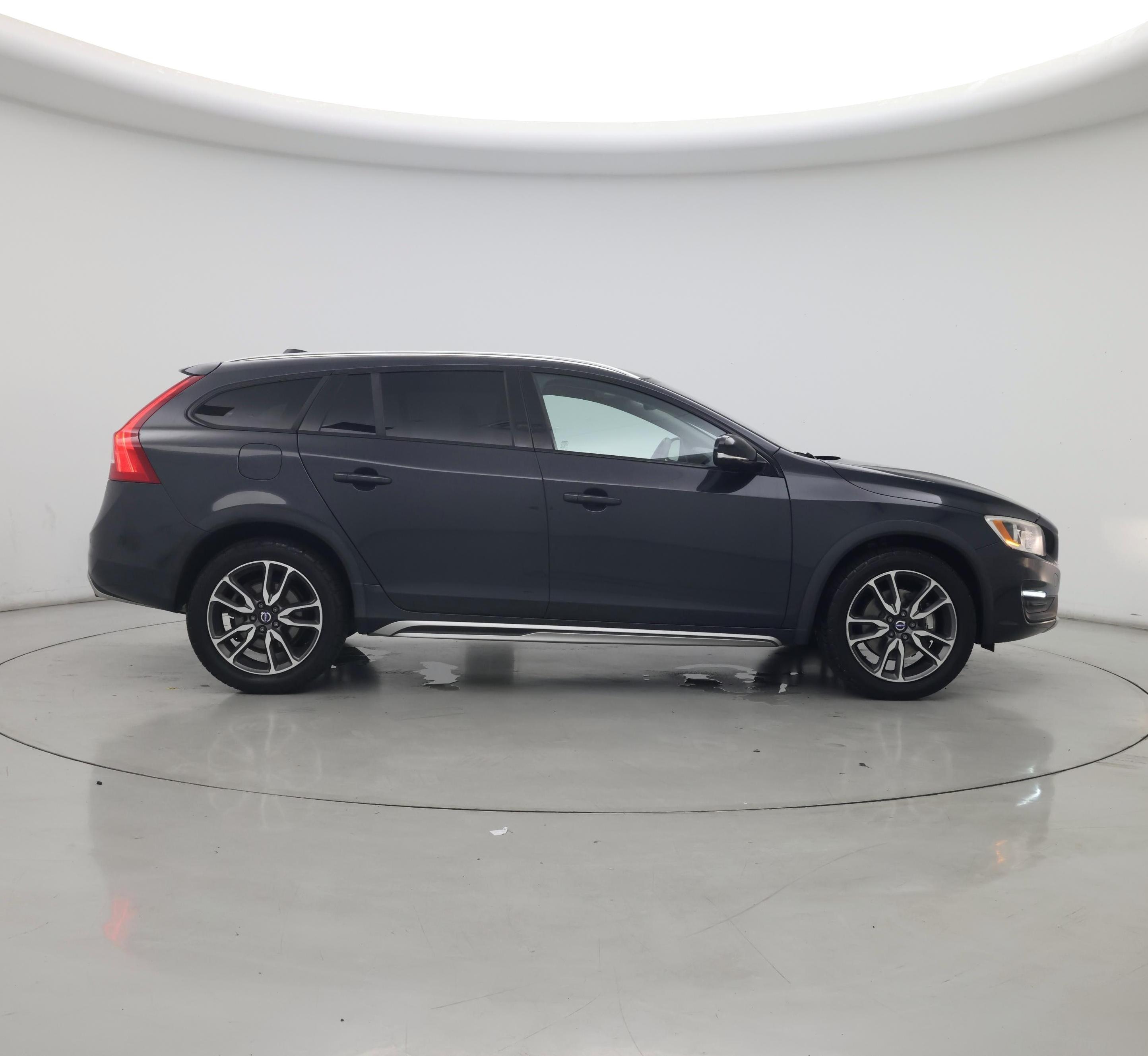Thumbnail: 2015 Volvo S60 - 7