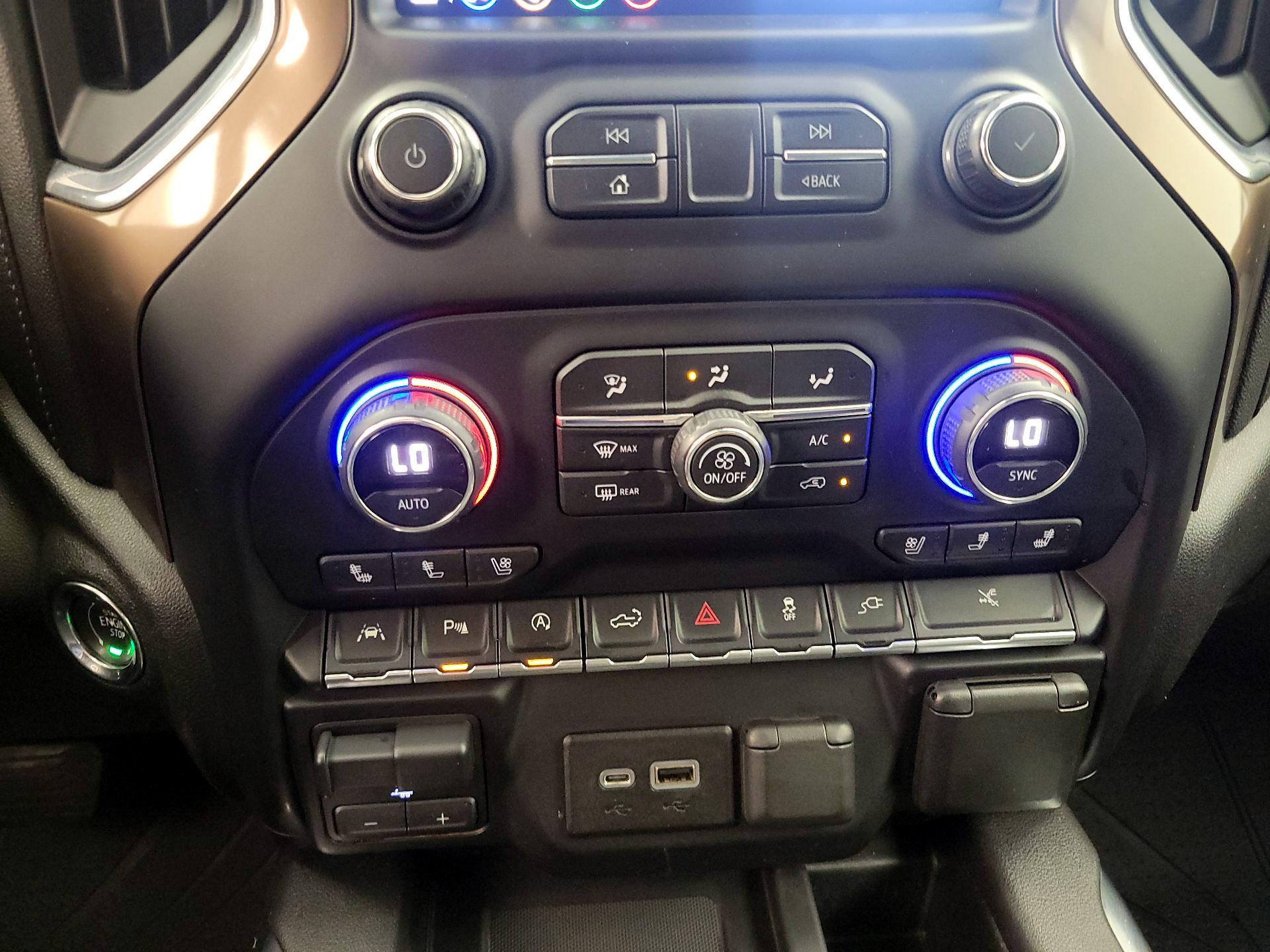 Thumbnail: 2019 Chevrolet Silverado 1500 - 17