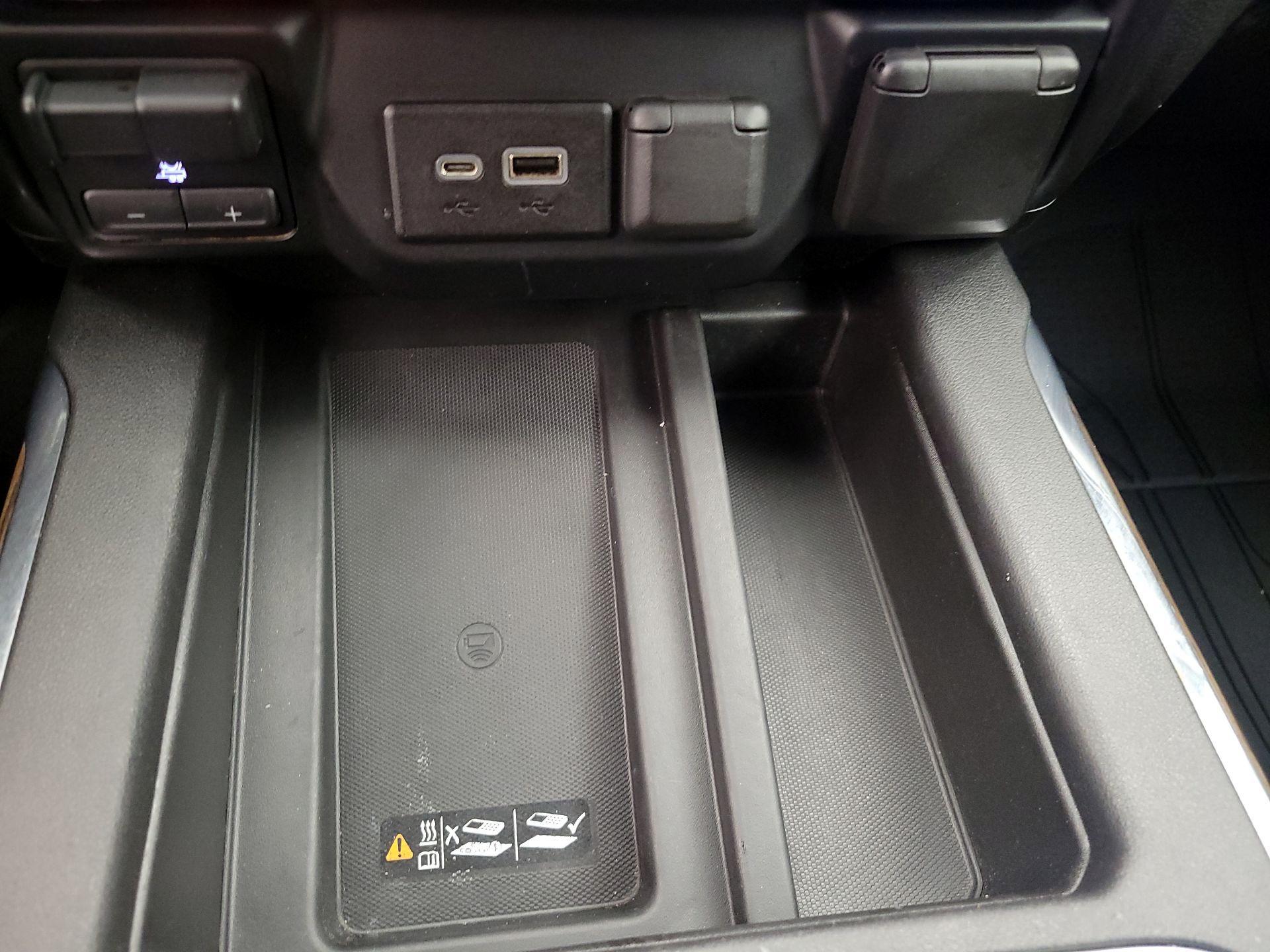 Thumbnail: 2019 Chevrolet Silverado 1500 - 19