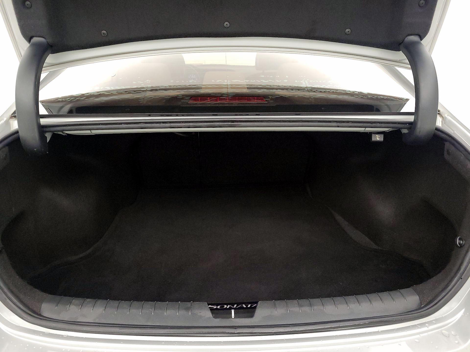 Thumbnail: 2015 Hyundai Sonata - 19