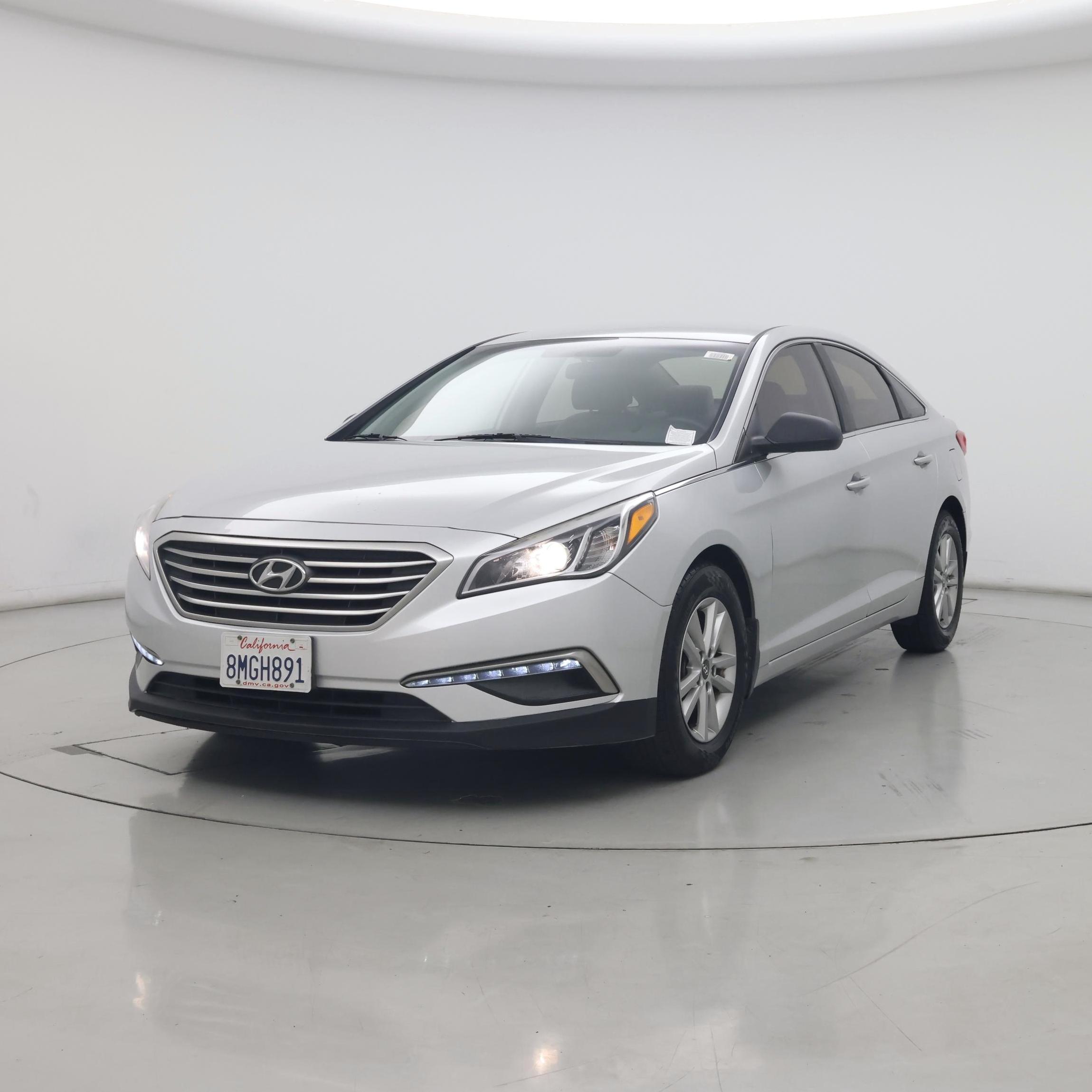 Thumbnail: 2015 Hyundai Sonata - 4
