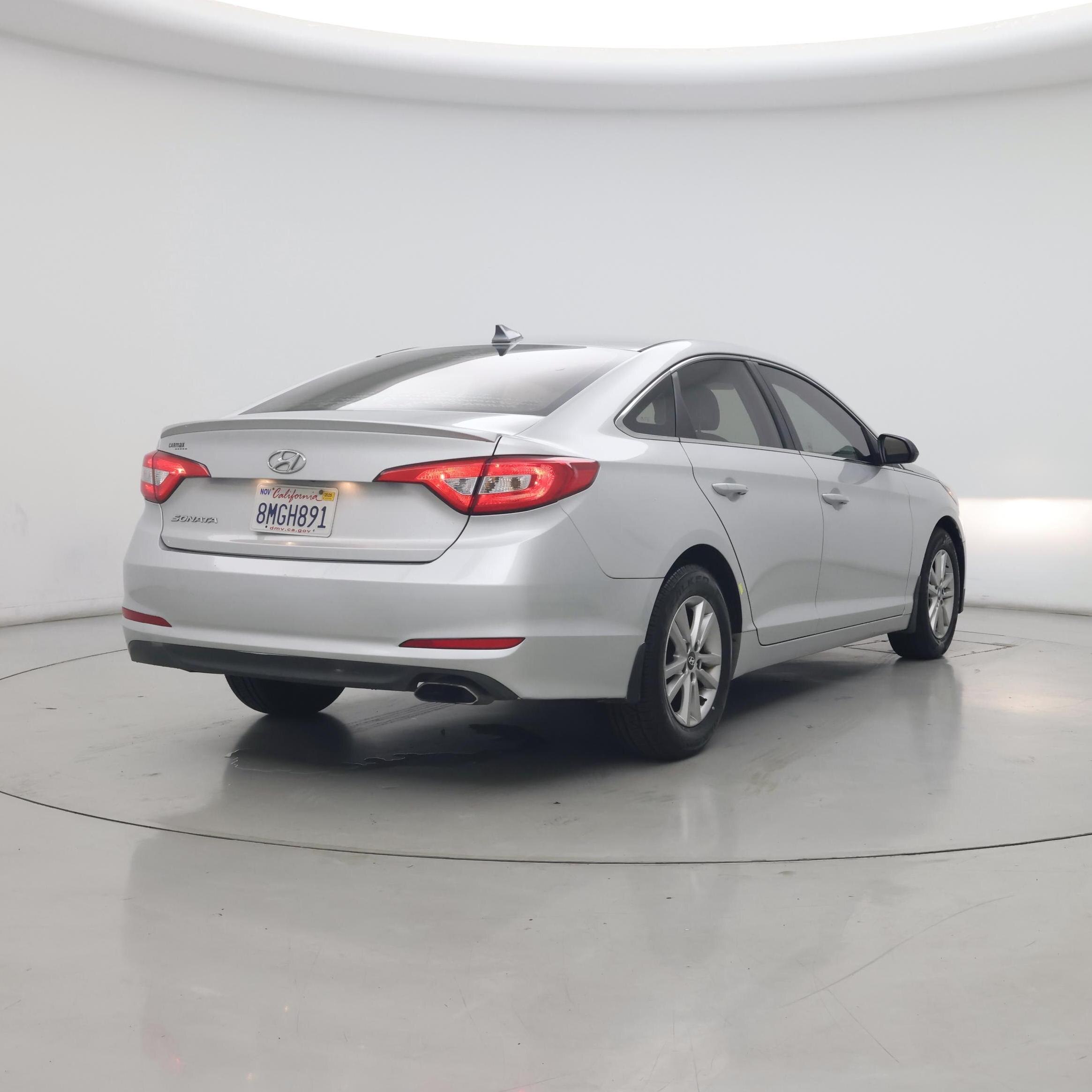 Thumbnail: 2015 Hyundai Sonata - 8