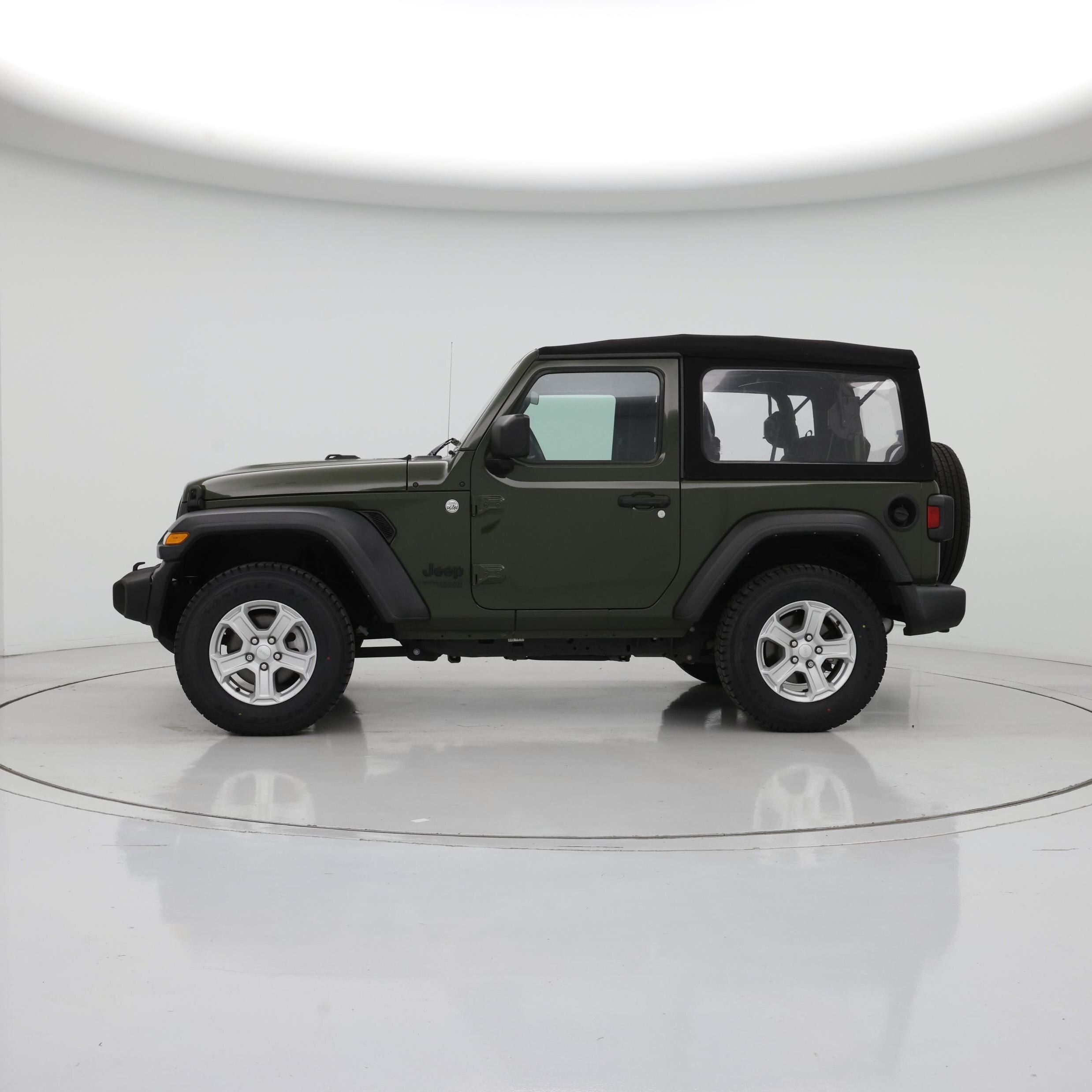 Thumbnail: 2021 Jeep Wrangler - 3